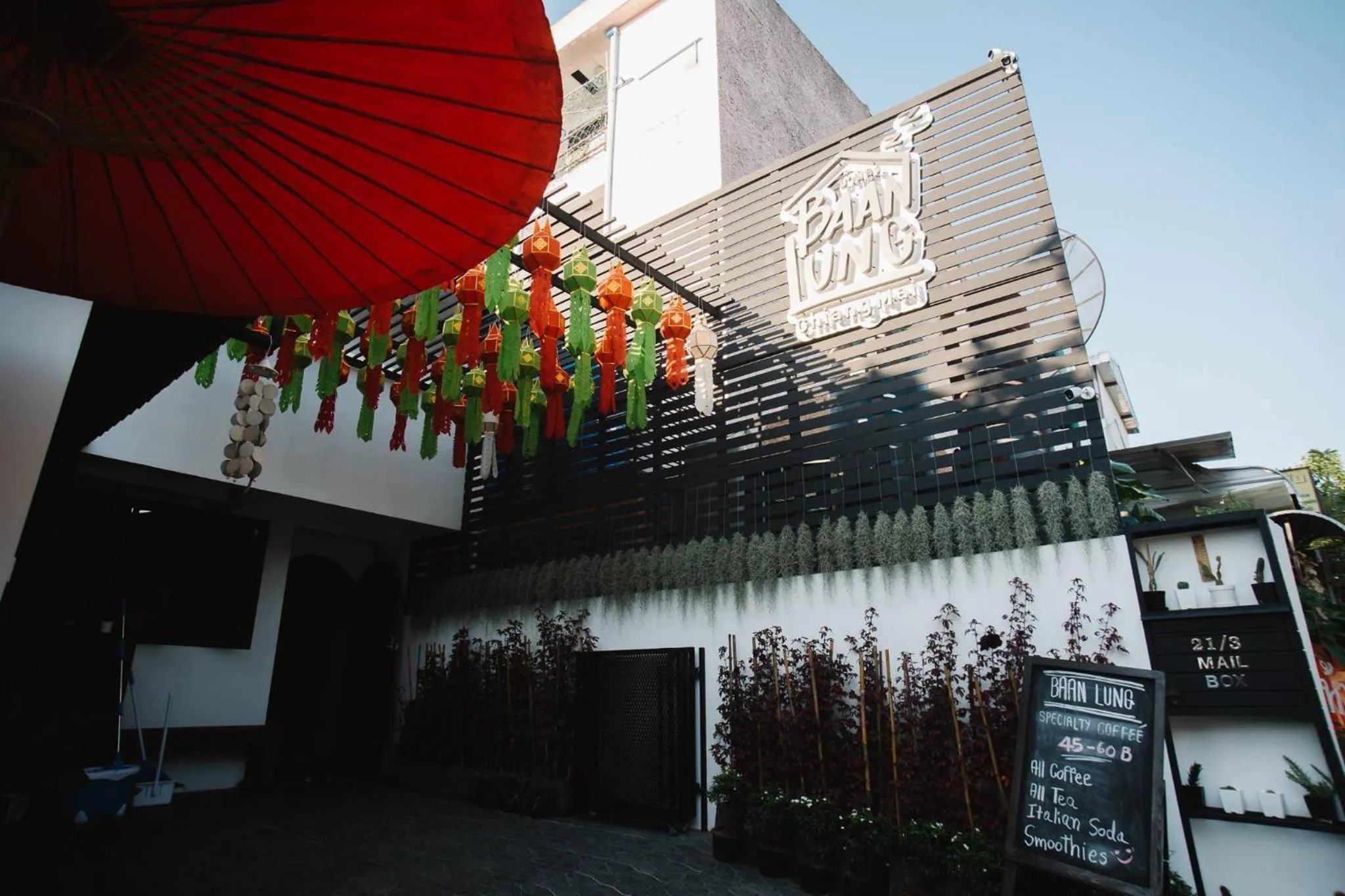 Property building in Baan Lung Poshtel