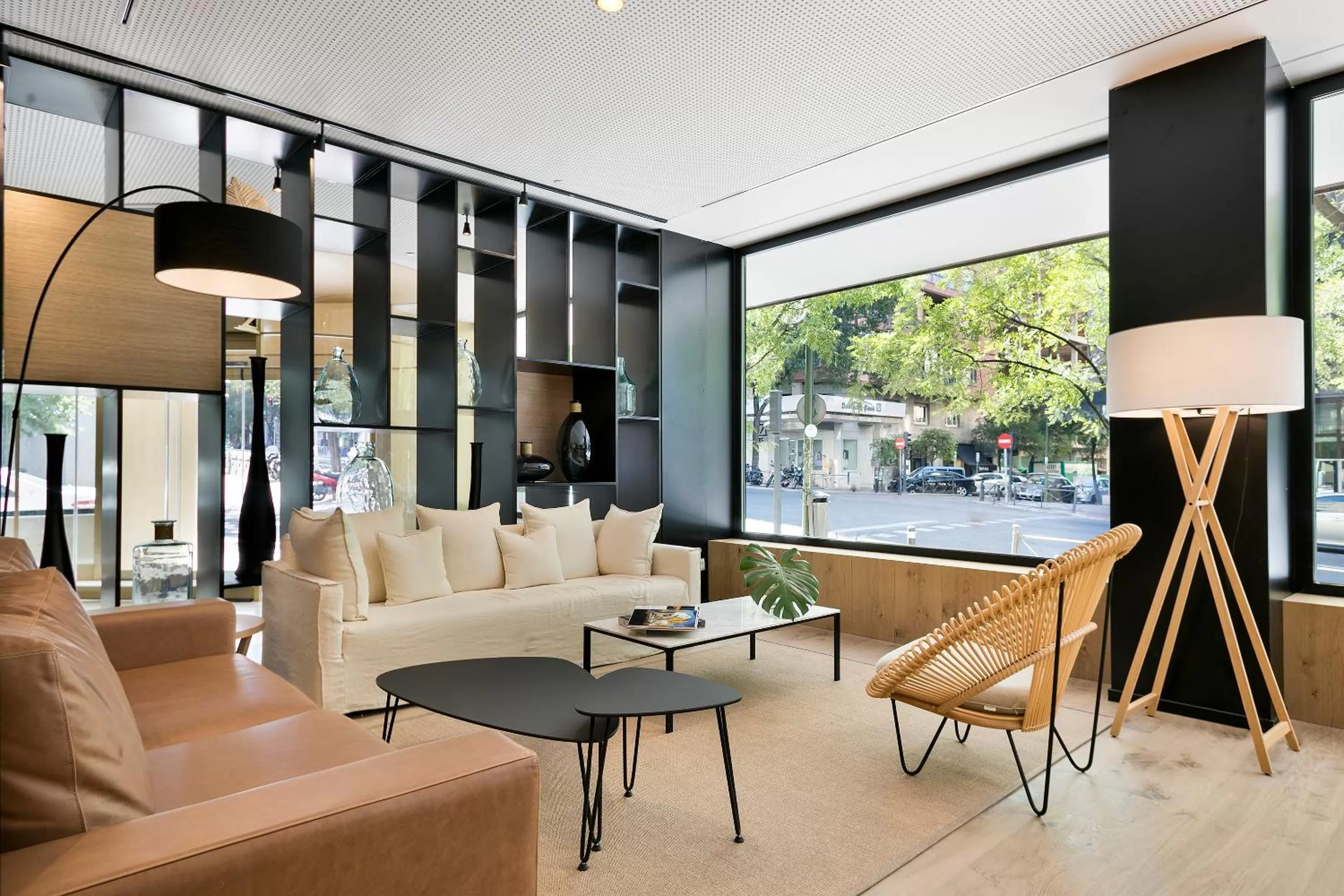 Lounge or bar in Melia Madrid Serrano