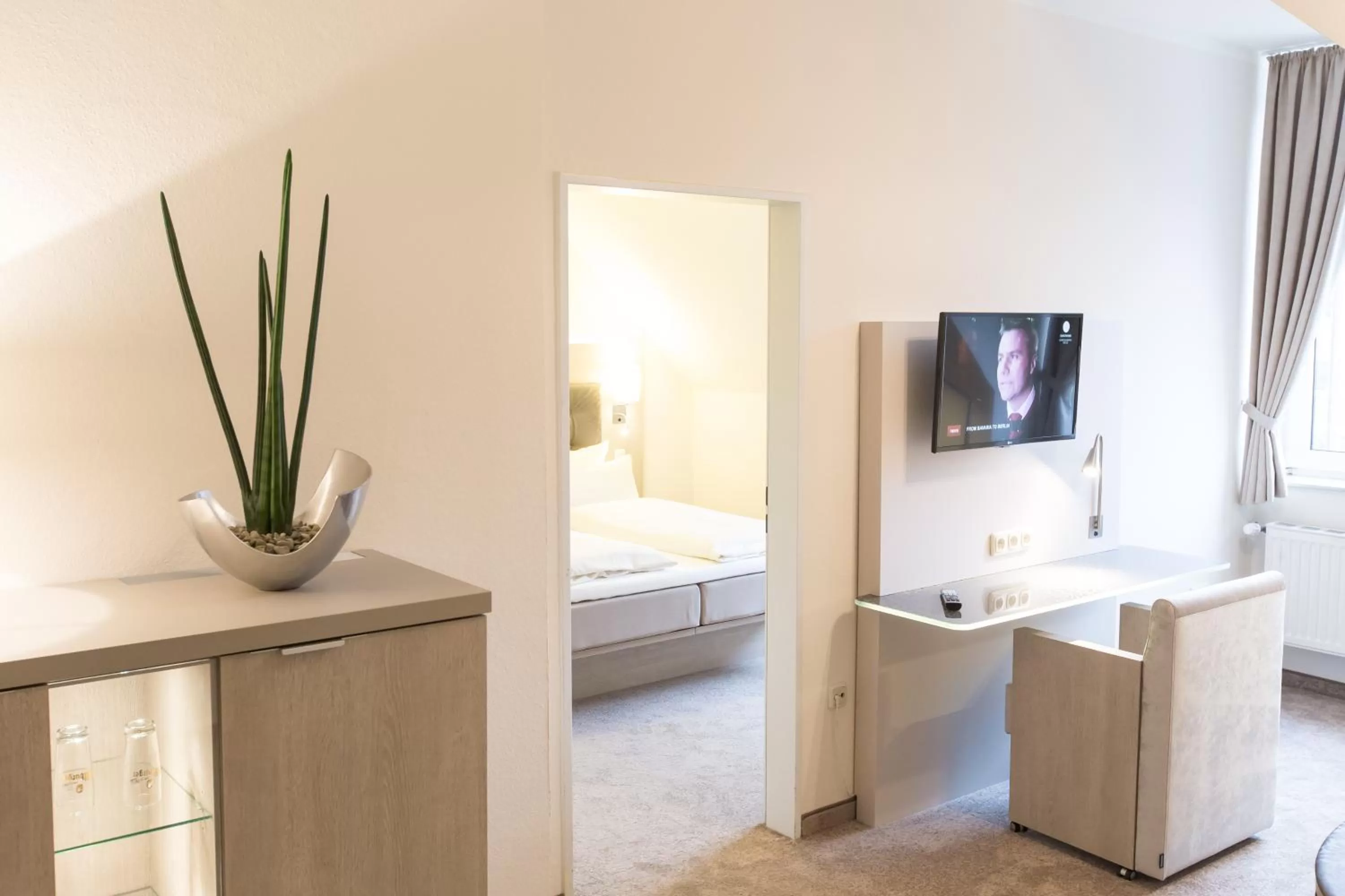 Photo of the whole room, Bed in Hermes Hotel Oldenburg