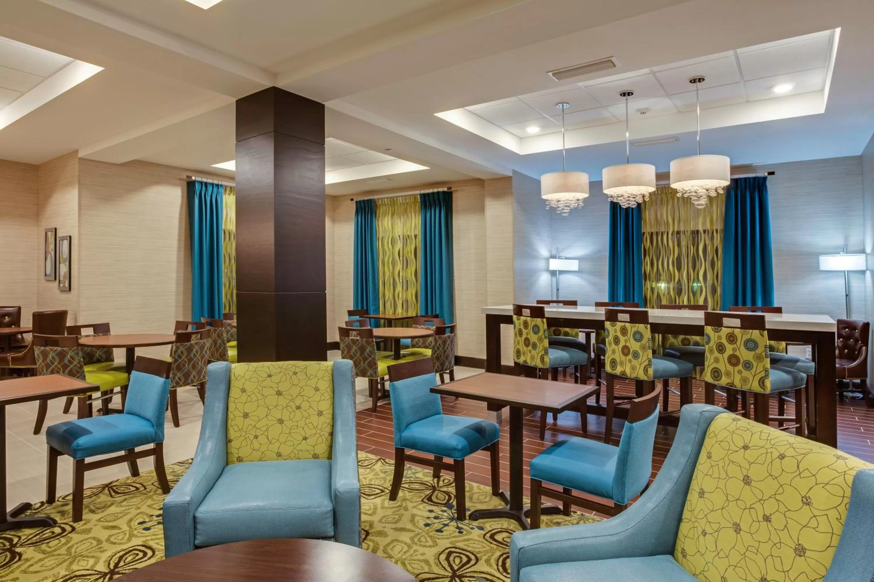 Breakfast in Holiday Inn Express Hotel & Suites Orlando East-UCF Area by IHG