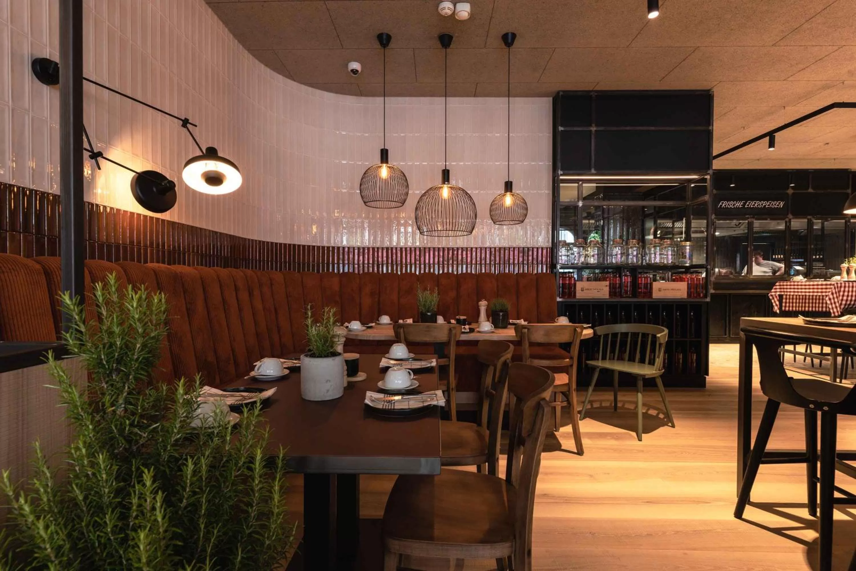 Restaurant/places to eat in LOEV - VELA Hotels