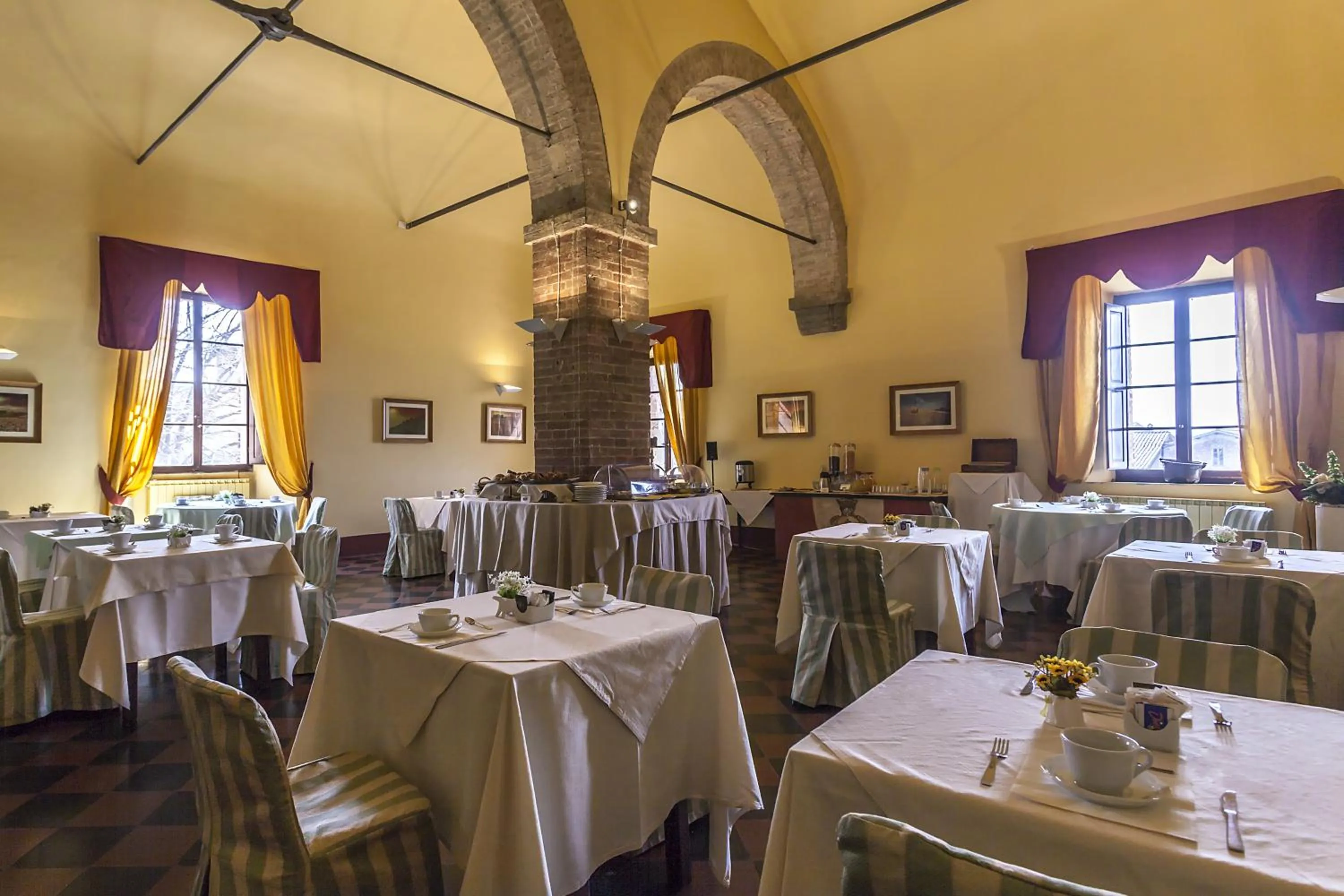 Restaurant/places to eat in Il Chiostro Del Carmine