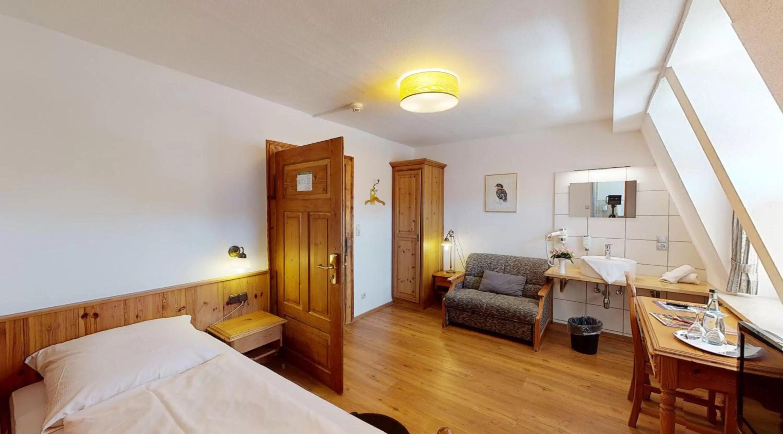 Photo of the whole room, Bed in Hotel Rothenburger Hof