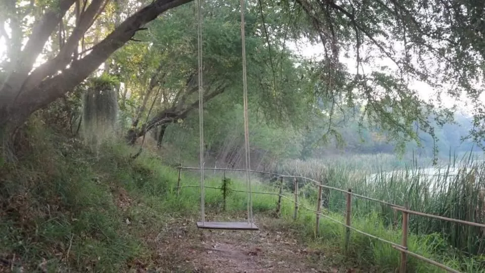 Anchan Laguna Hotel โรงแรมอัญชันลากูน่า