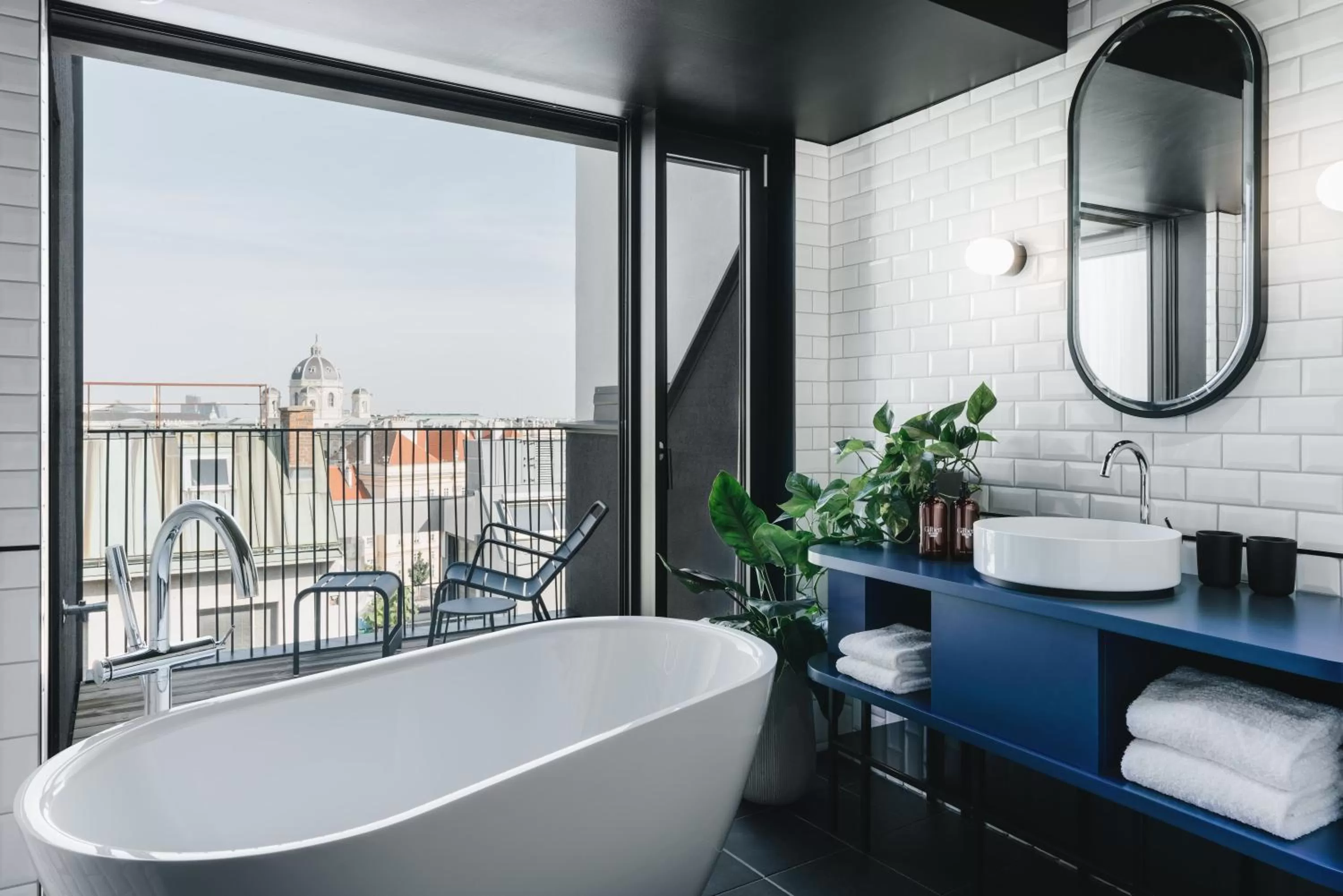 Bathroom in Hotel Gilbert