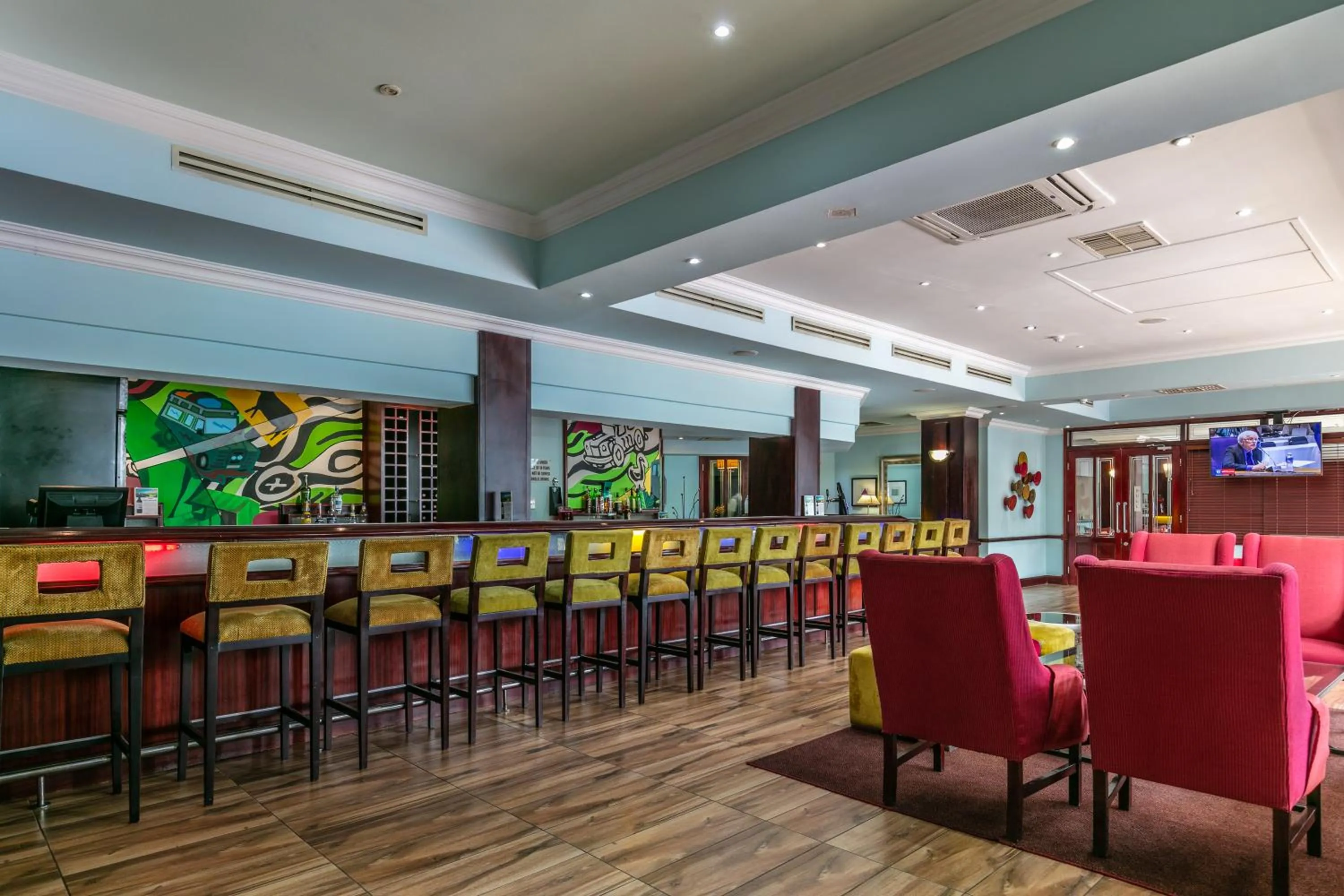 Lounge or bar in Cresta President Hotel