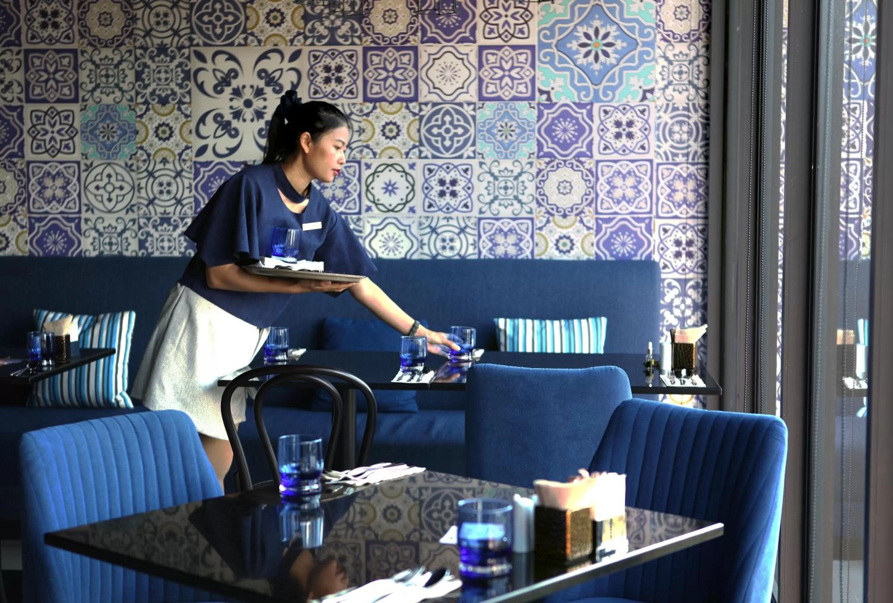 Restaurant/places to eat in The Key Premier Hotel Sukhumvit Bangkok