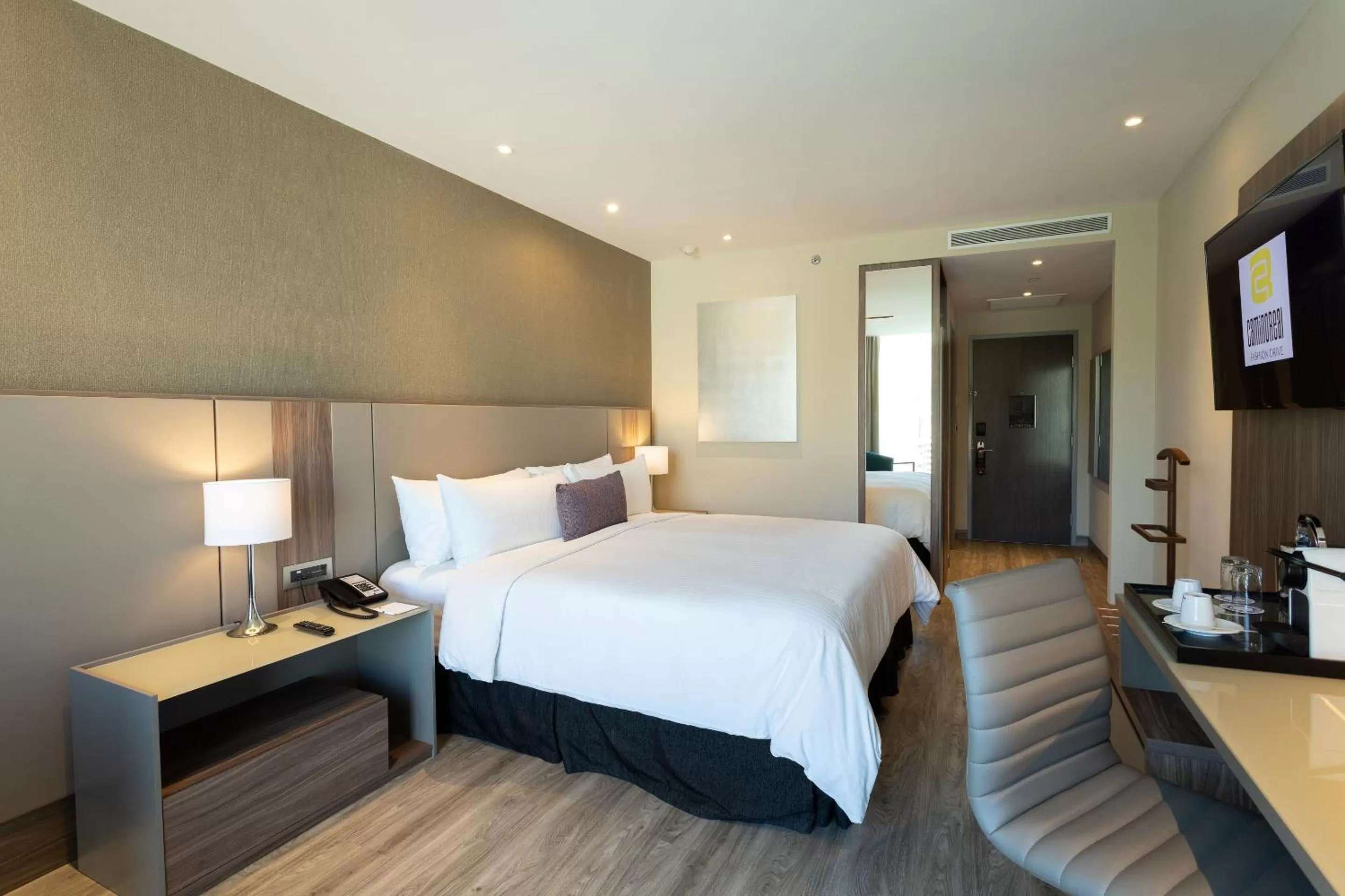 Photo of the whole room, Bed in Camino Real Fashion Drive Monterrey