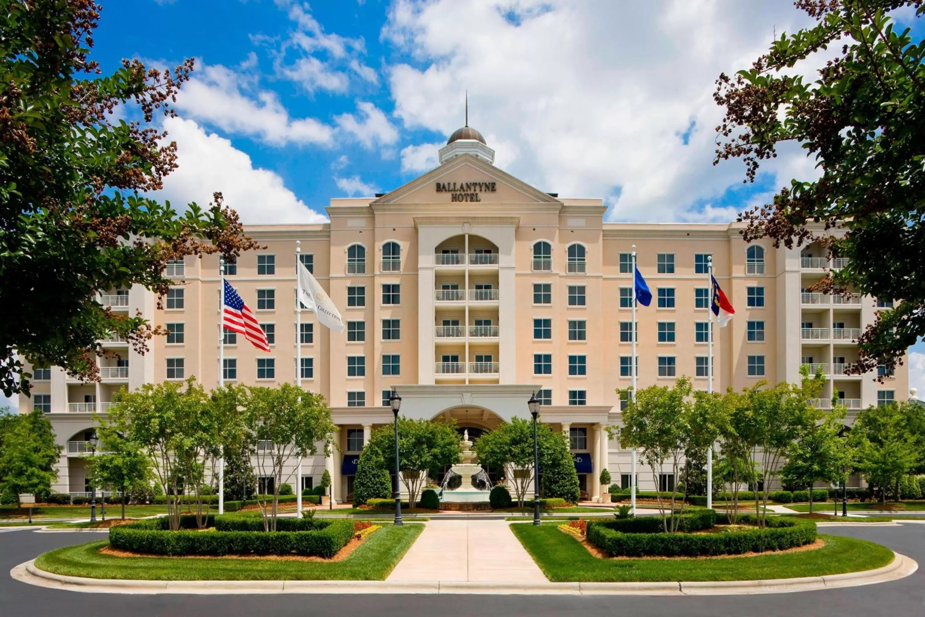 Property building in The Ballantyne, a Luxury Collection Hotel, Charlotte