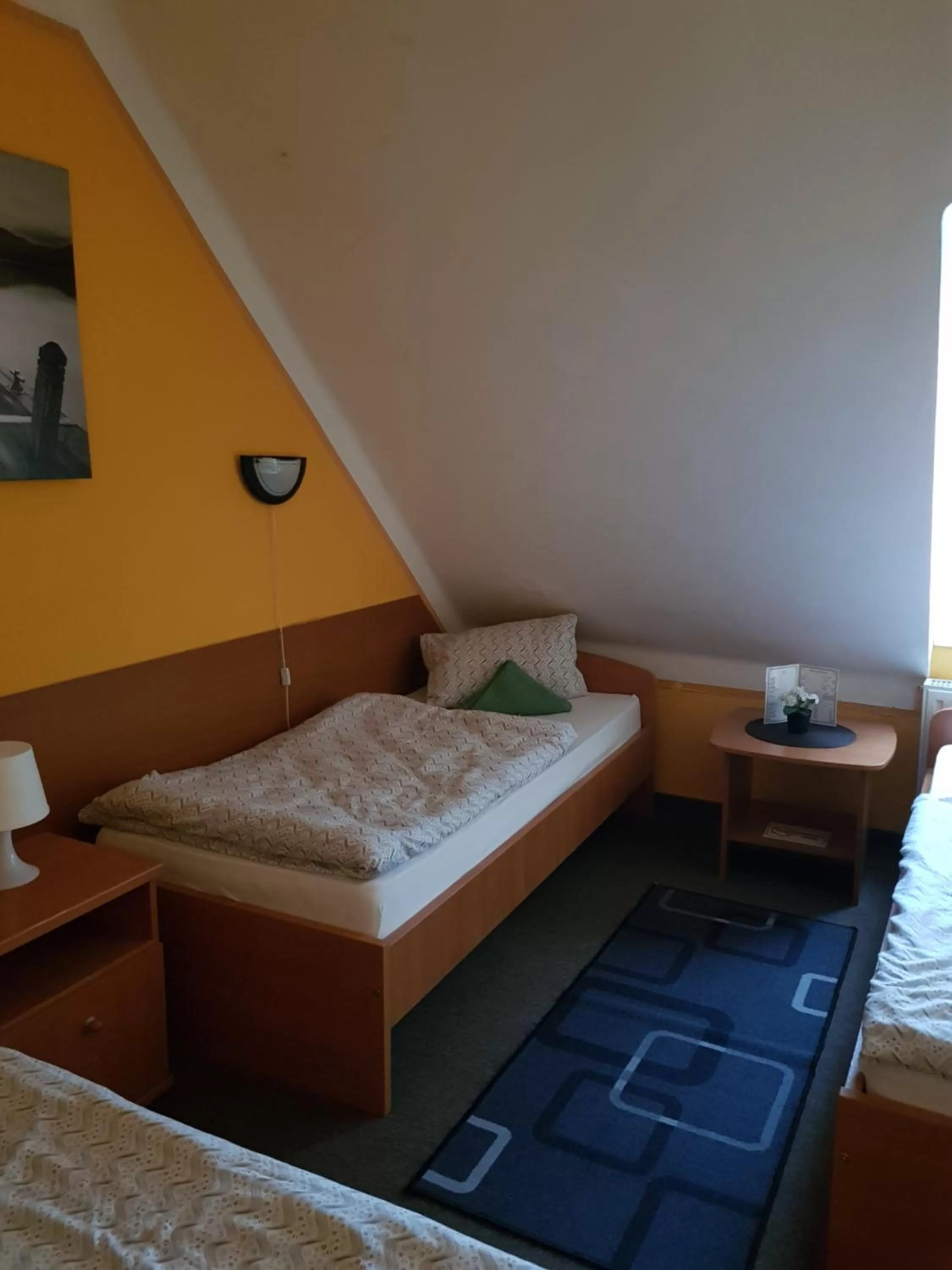 Bed in Romantik Étterem - Panzió