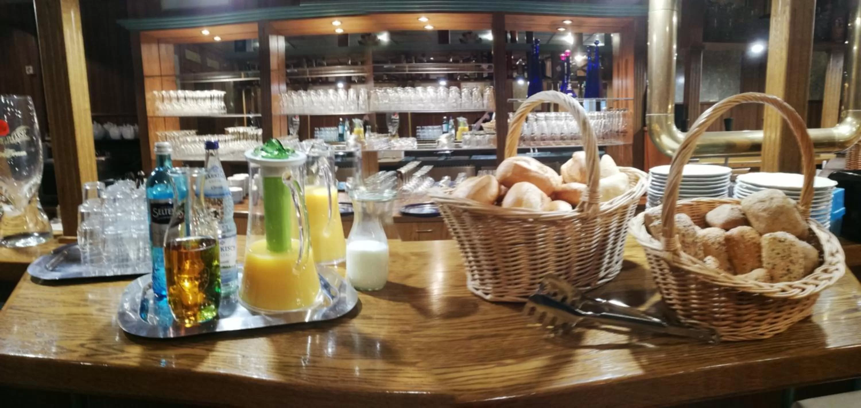 Buffet breakfast in Hotel Müller