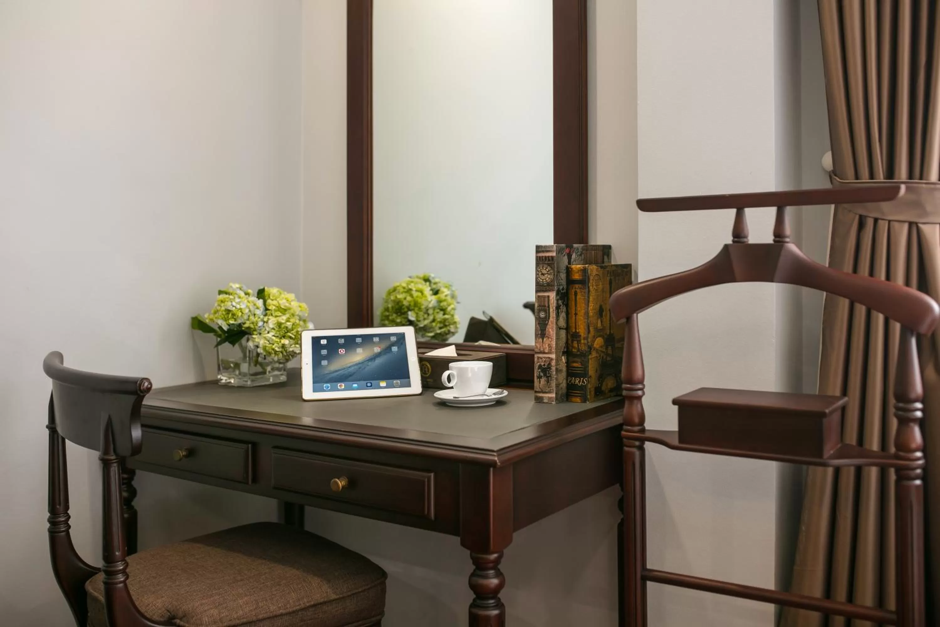 Decorative detail in Halais Hotel