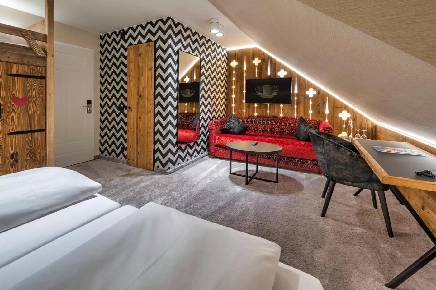 Seating area in Hotel Schäfflerwirt