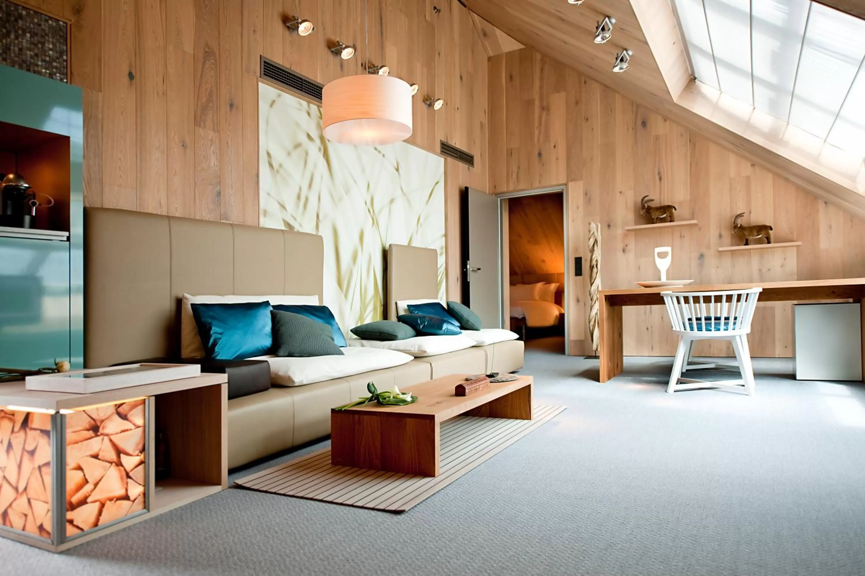 Living room in Sofitel Munich Bayerpost