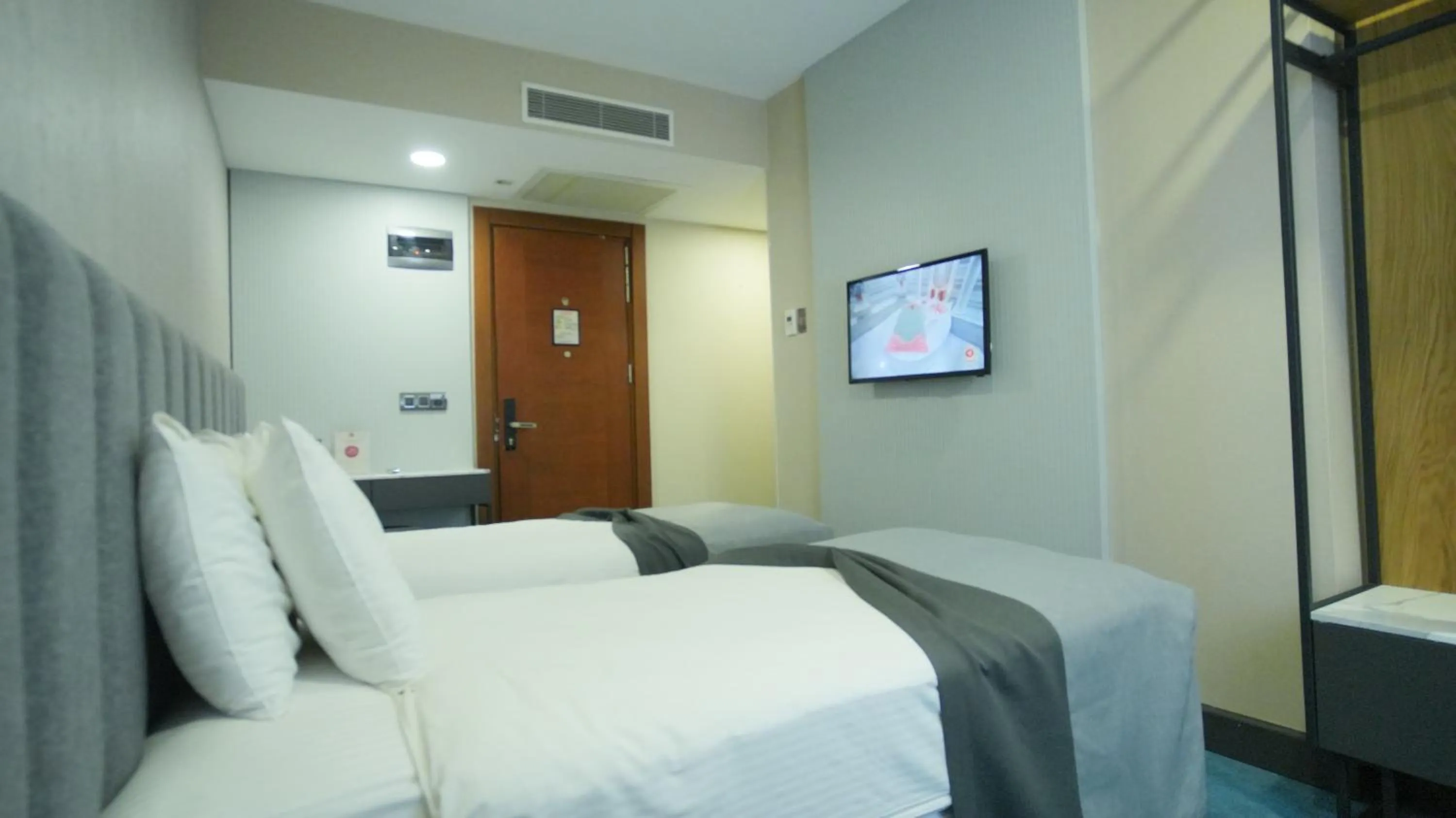 Bed in Dosso Dossi Hotels Old City