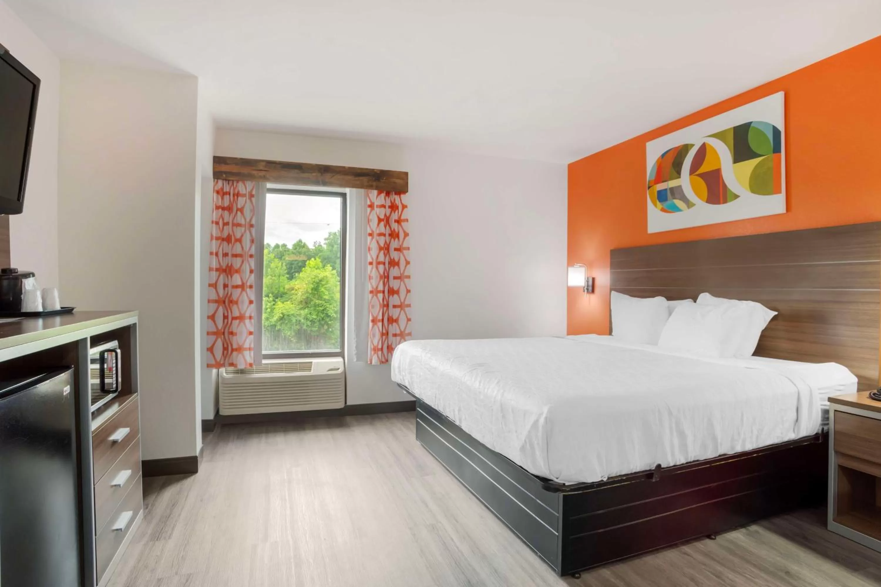 Bedroom, Bed in Best Western Statesville Inn