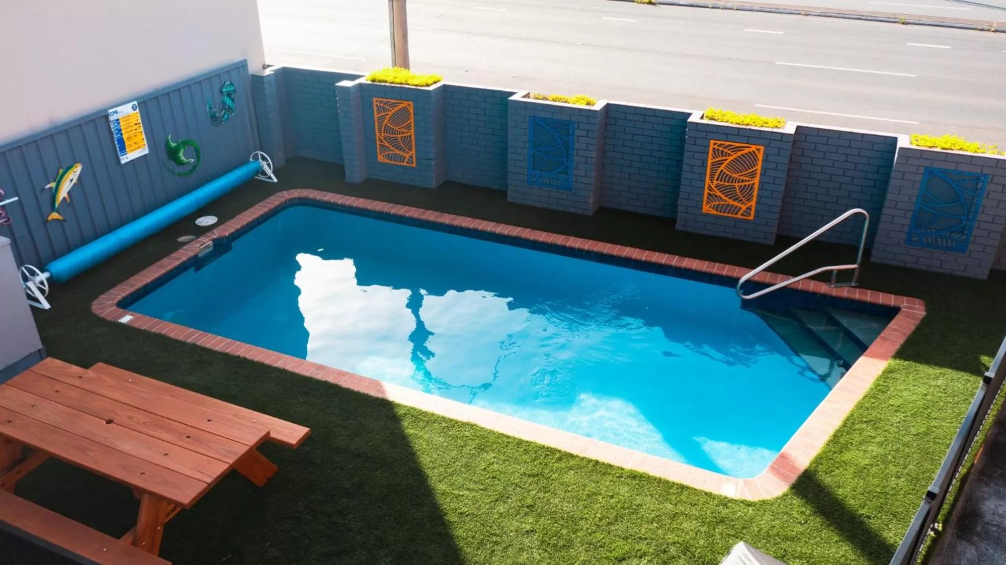 Swimming pool in Midlands Motel