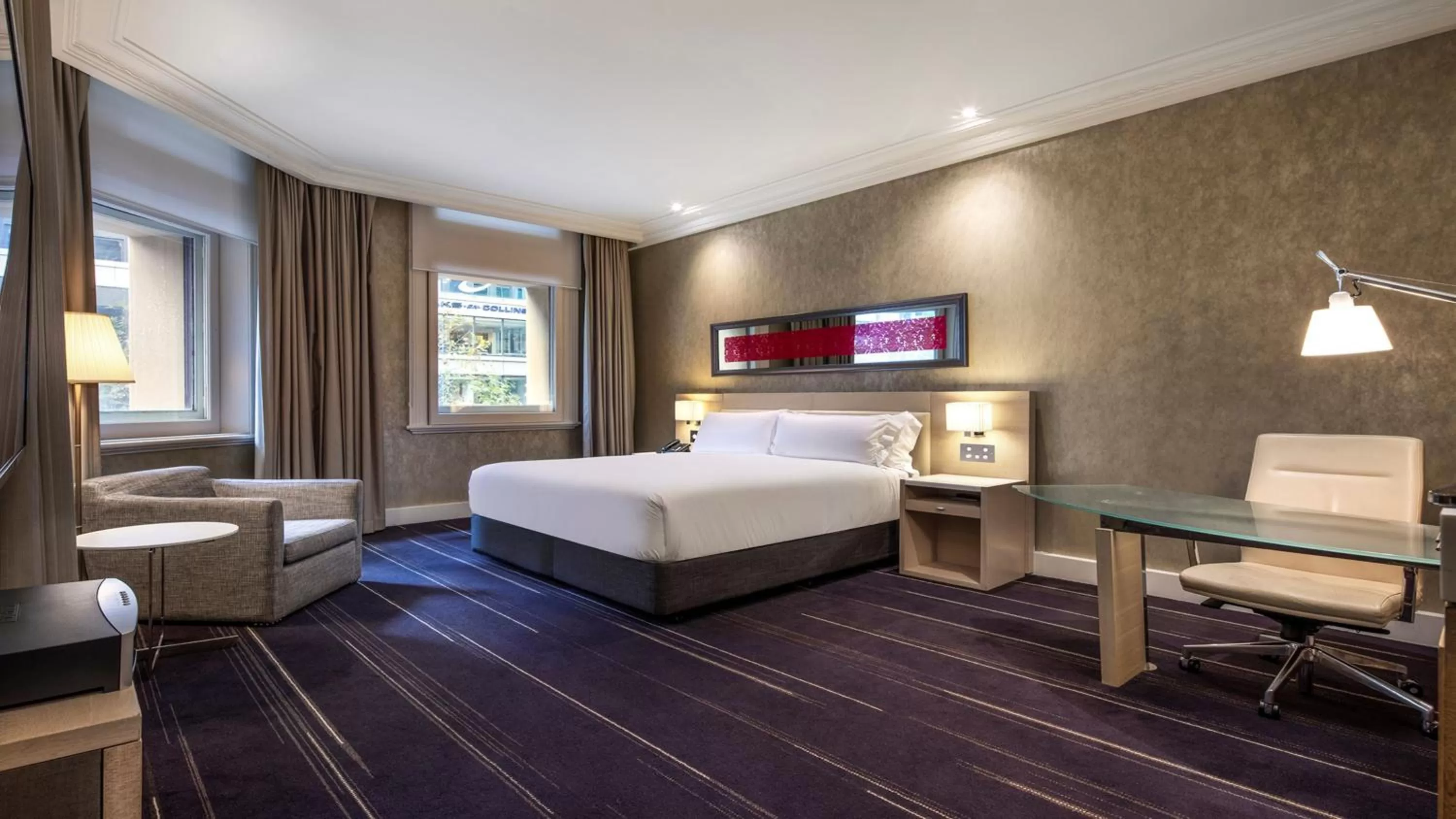 View (from property/room), Bed in InterContinental Melbourne The Rialto by IHG