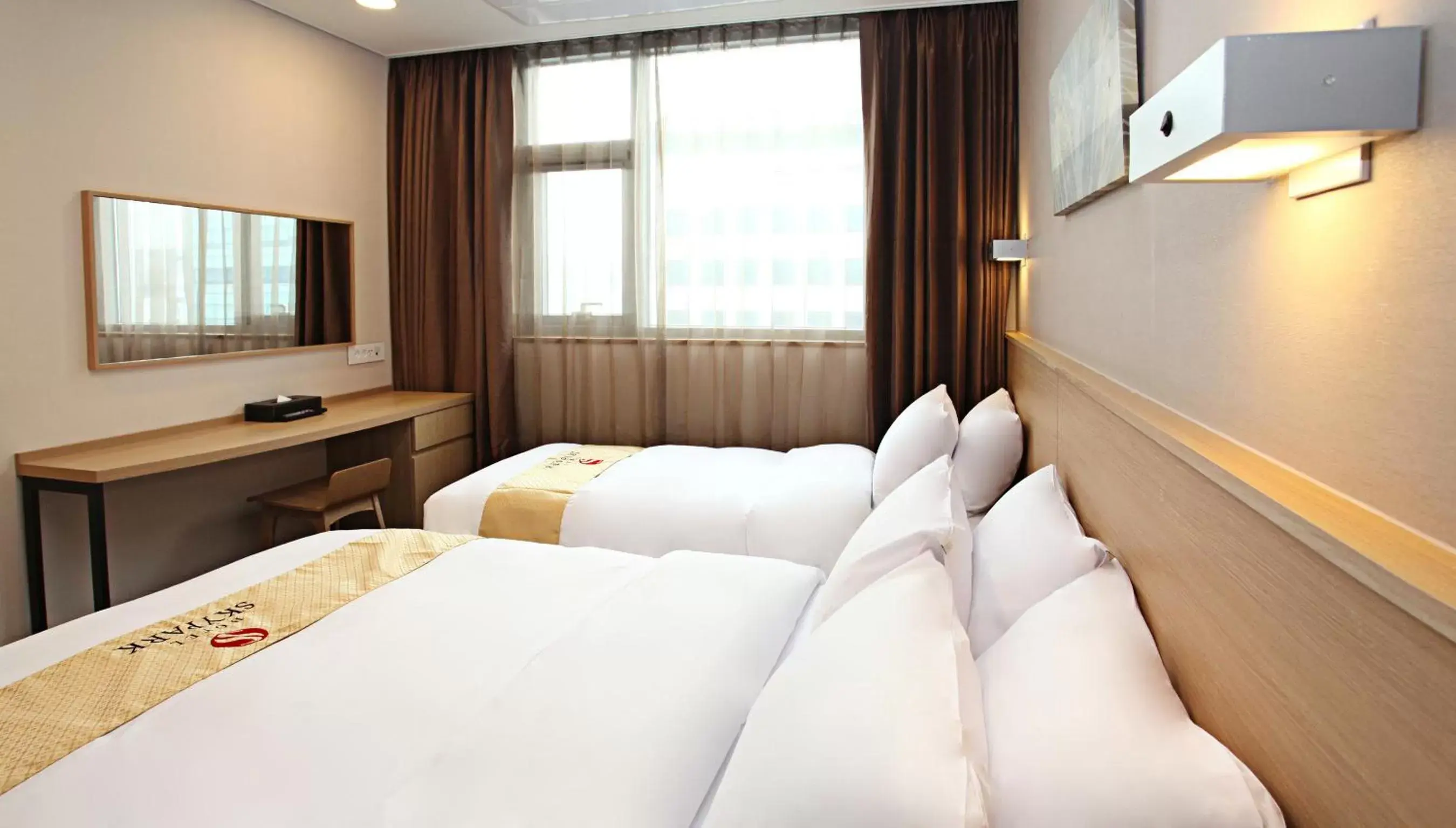 Deluxe Twin Room in Hotel Skypark Dongdaemun I Deluxe Twin Room in Hotel Skypark Dongdaemun I