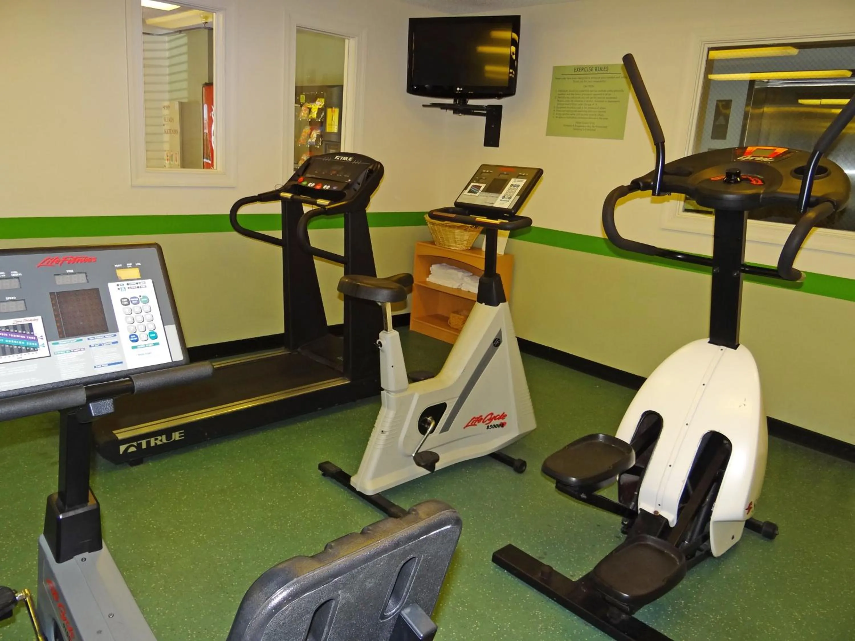 Fitness centre/facilities in Extended Stay America Select Suites - Raleigh - Cary - Regency Parkway South
