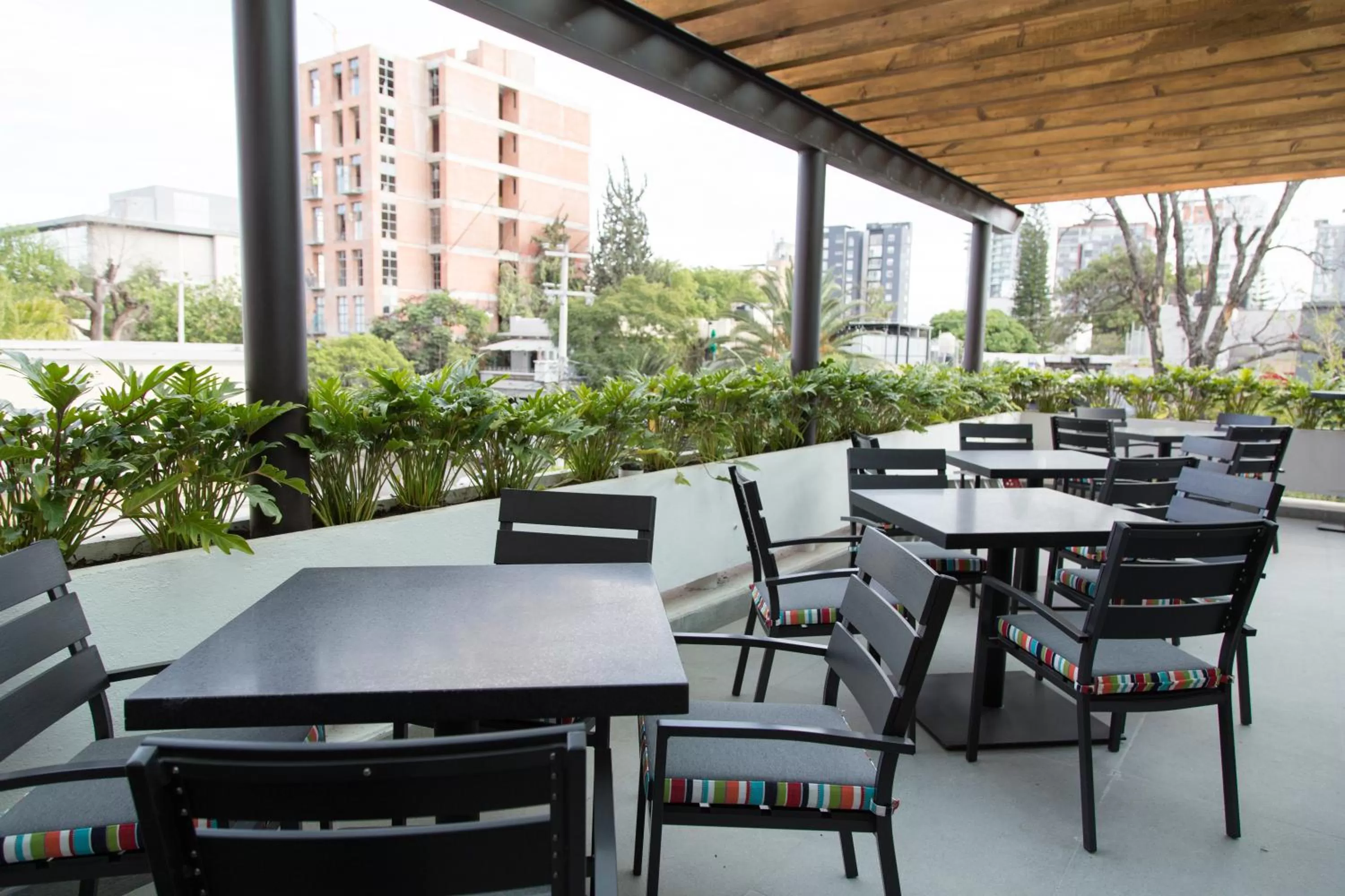 Restaurant/places to eat in Hotel Love It CAS Consulado