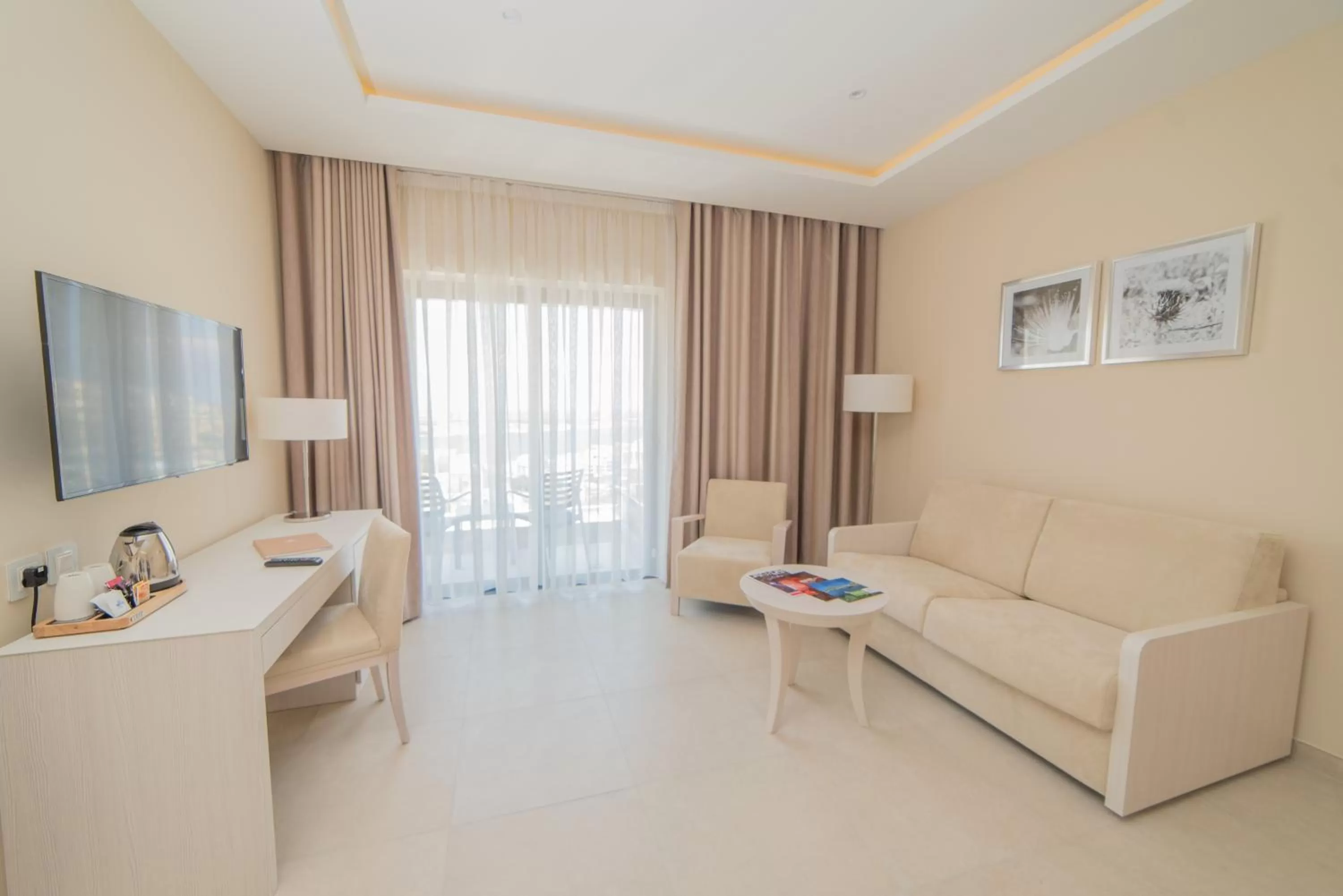 Deluxe Junior Suite in Maritim Antonine Hotel & Spa