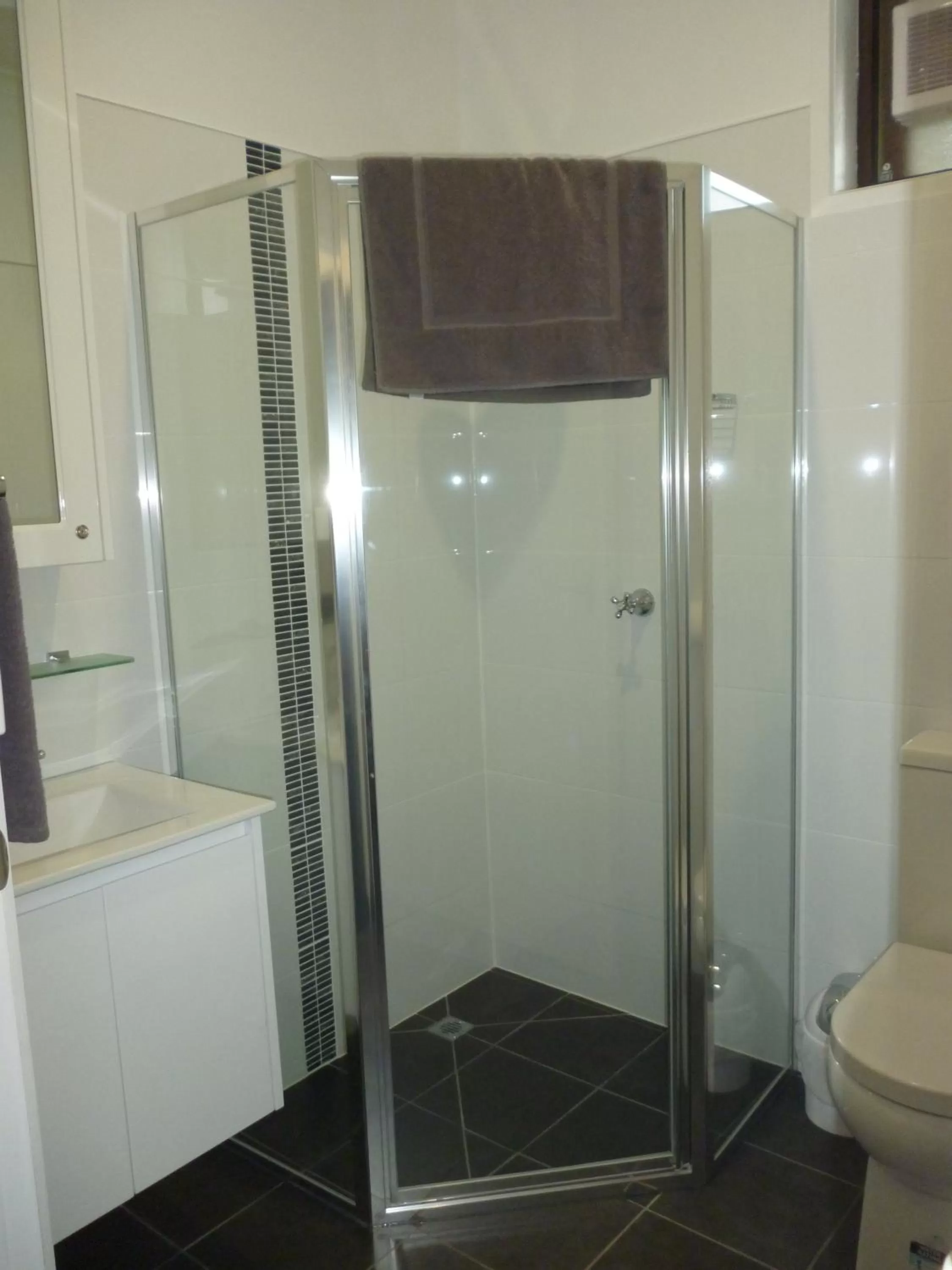 Bathroom in Otway Gate Motel