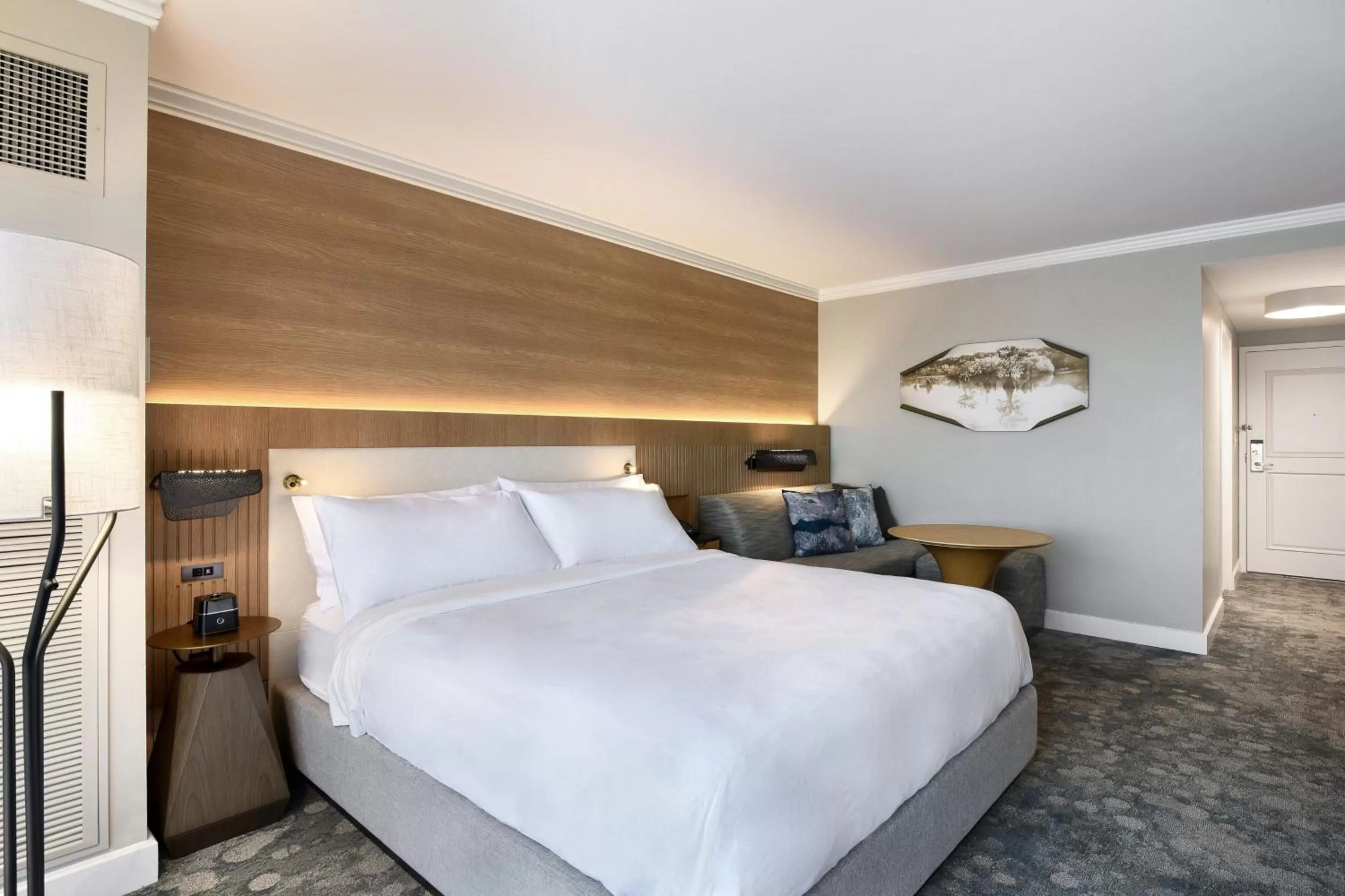 Photo of the whole room, Bed in JW Marriott Orlando Grande Lakes