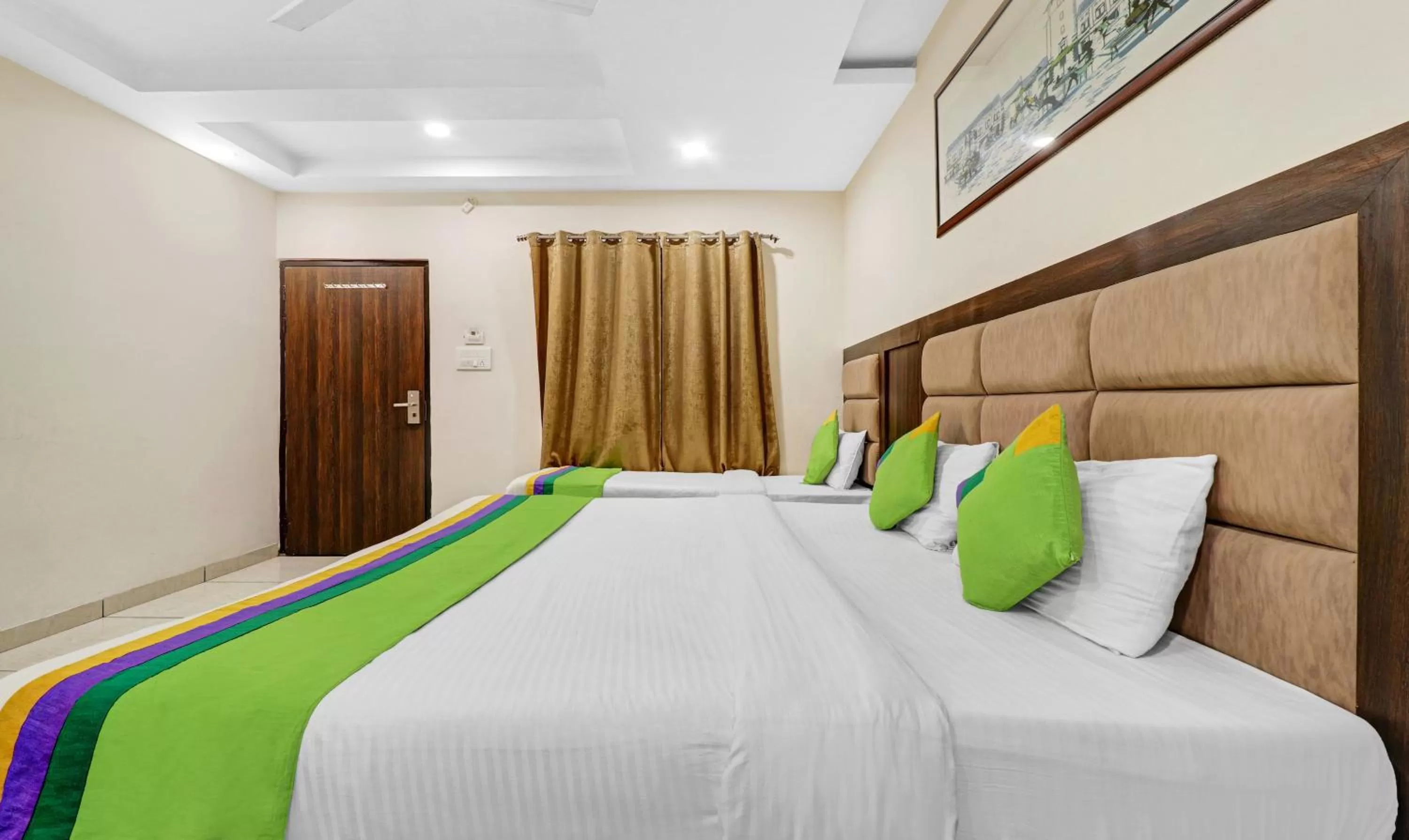 Standard Double Room in Itsy Hotels K K Residency Staywell