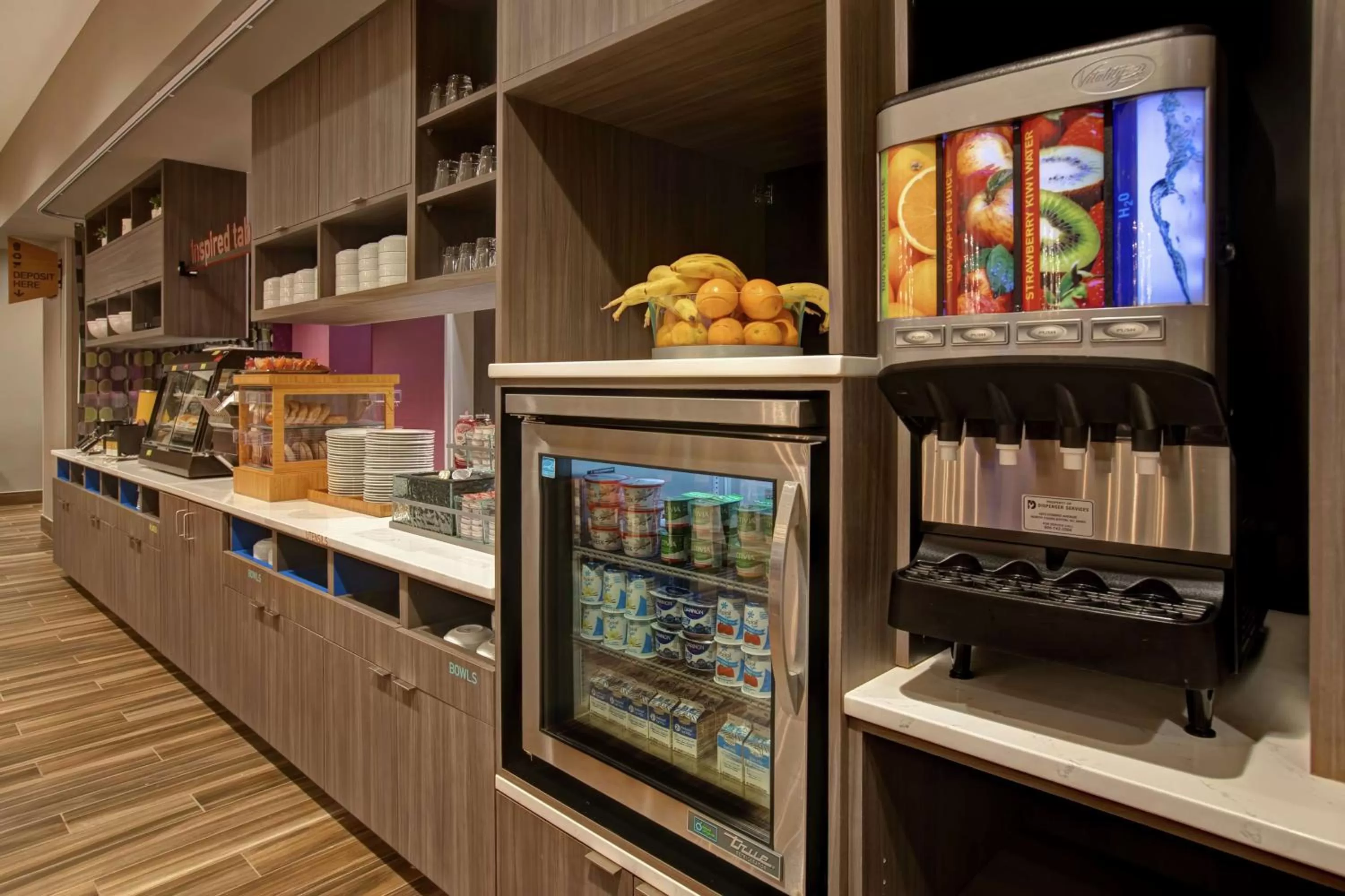 Breakfast in Home2 Suites By Hilton Charlotte Uptown