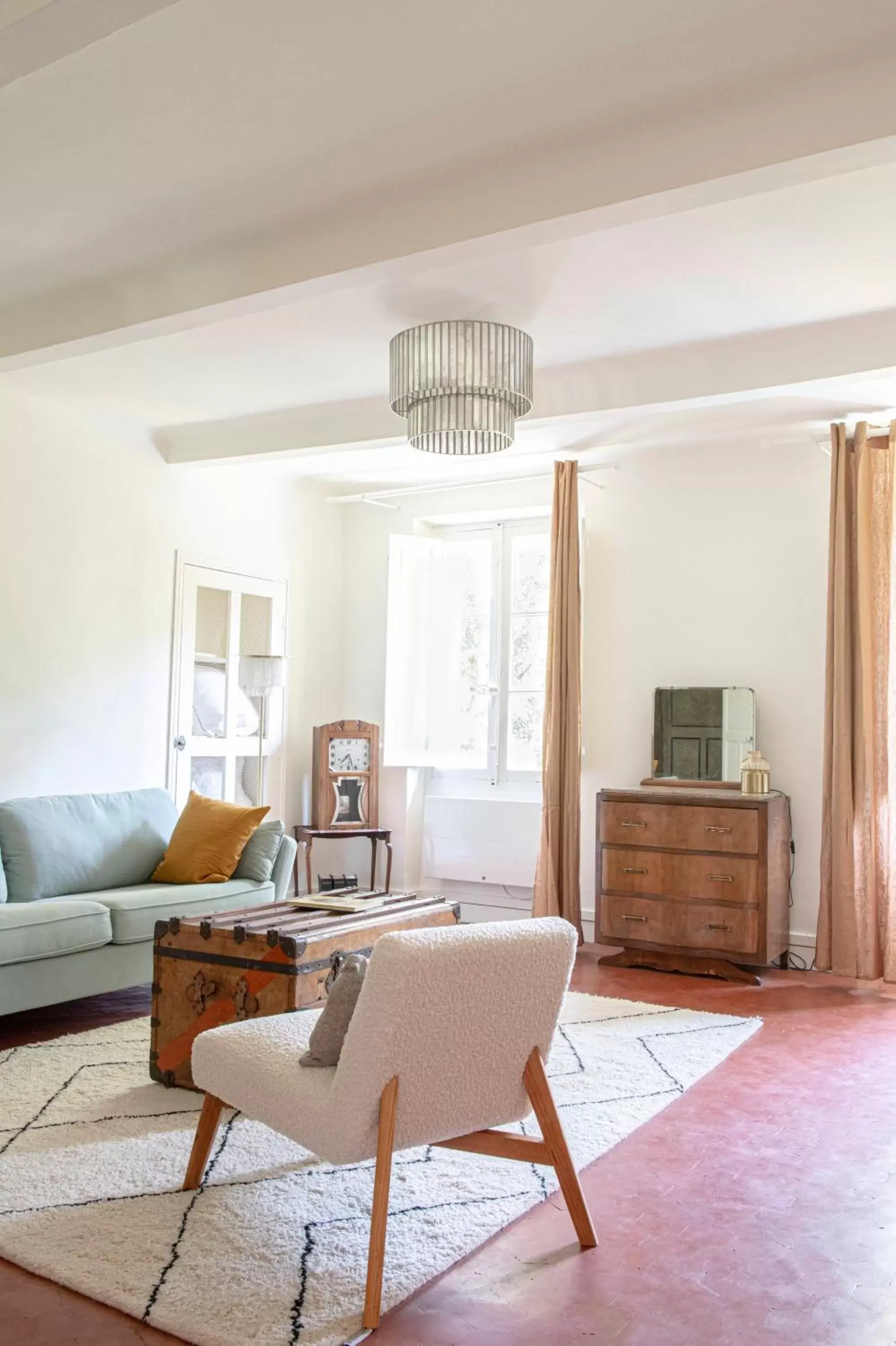 Two-Bedroom Apartment with Pool View in Maison Sumiane - Maison d hotes et locations avec piscine Two-Bedroom Apartment with Pool View in Maison Sumiane - Maison d hotes et locations avec piscine