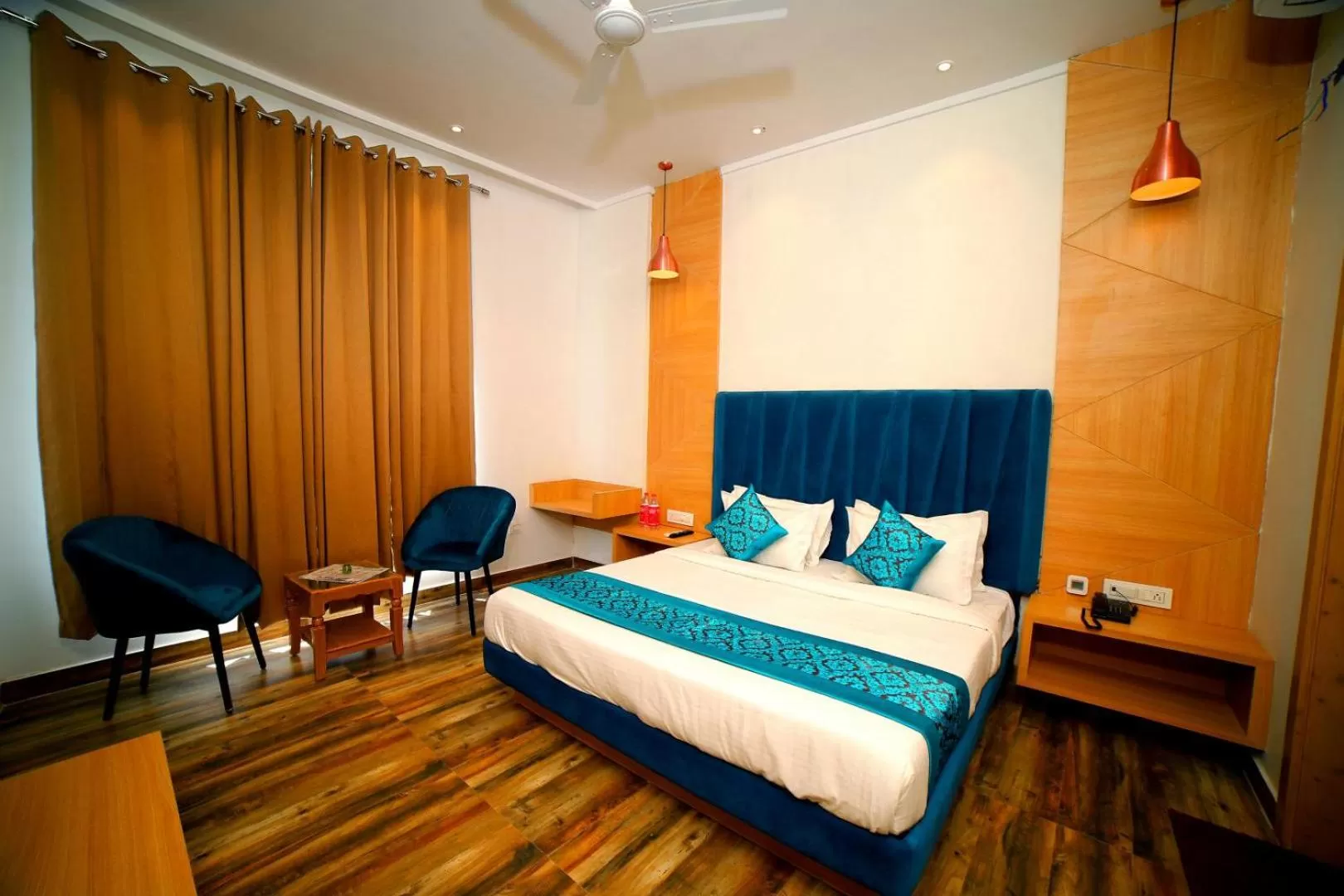 Bedroom, Bed in Hotel Diamond View