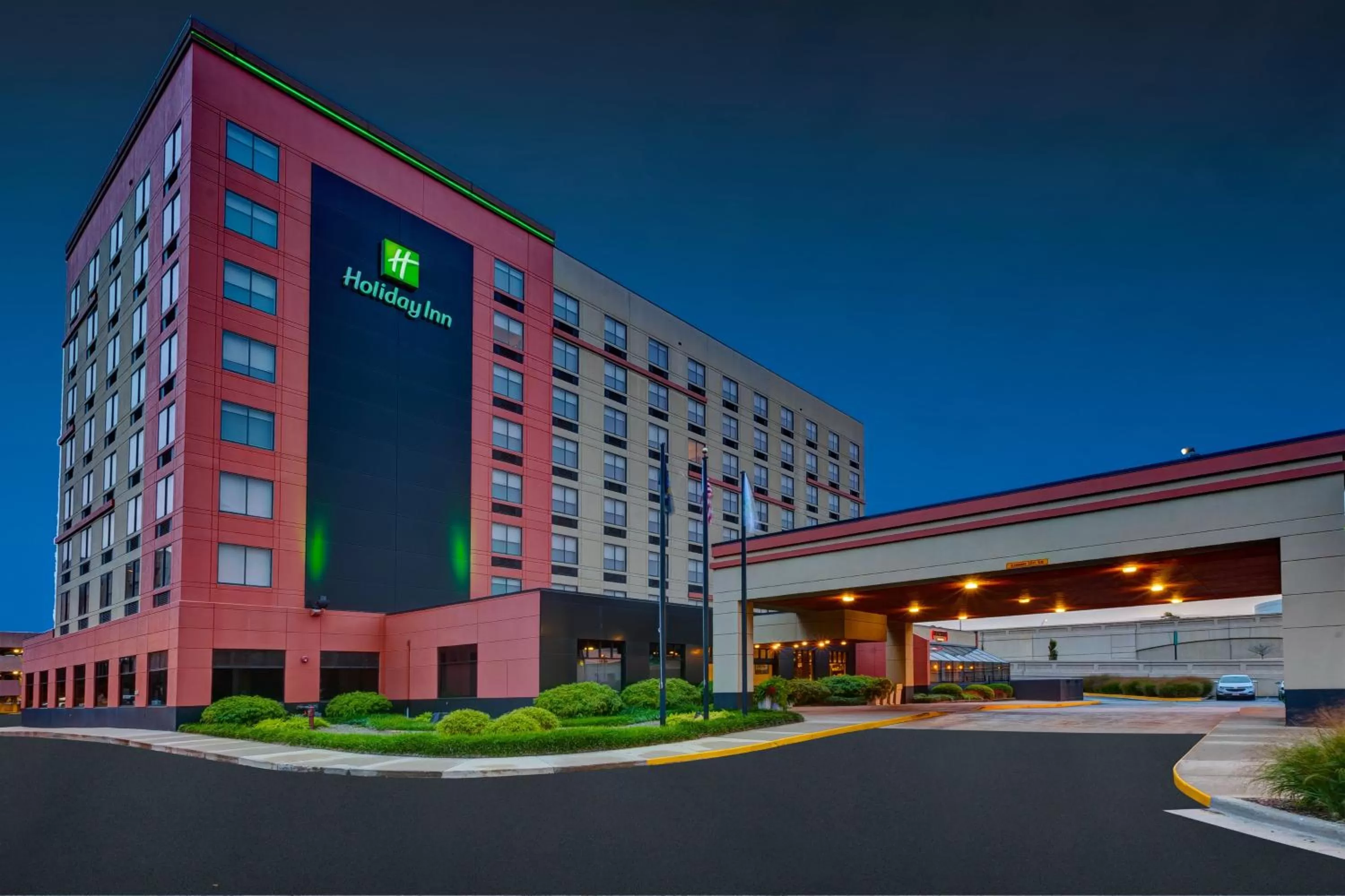 Property building in Holiday Inn Grand Rapids Downtown by IHG