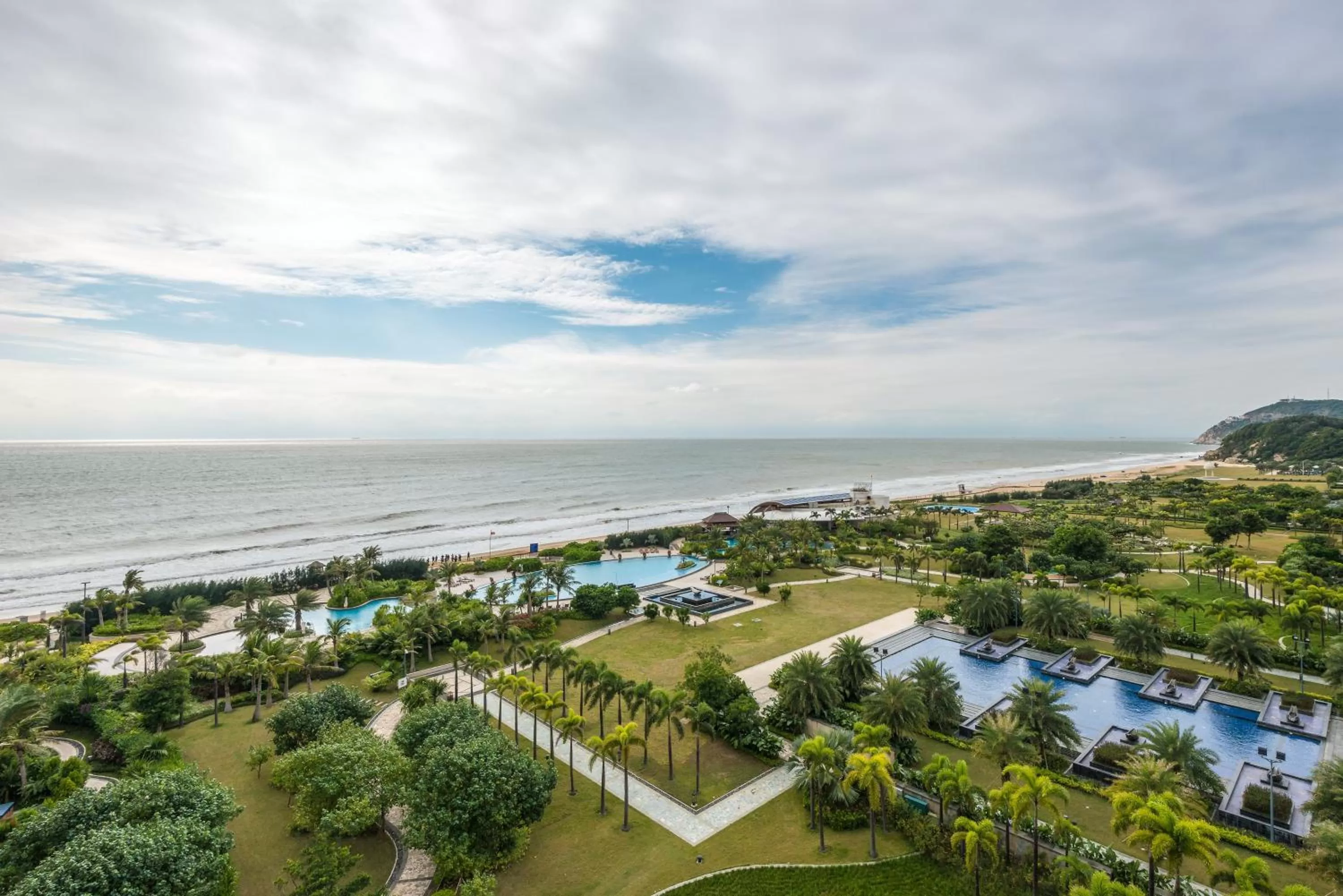 Nearby landmark, Bird's-eye View in Crowne Plaza Hailing Island, an IHG Hotel