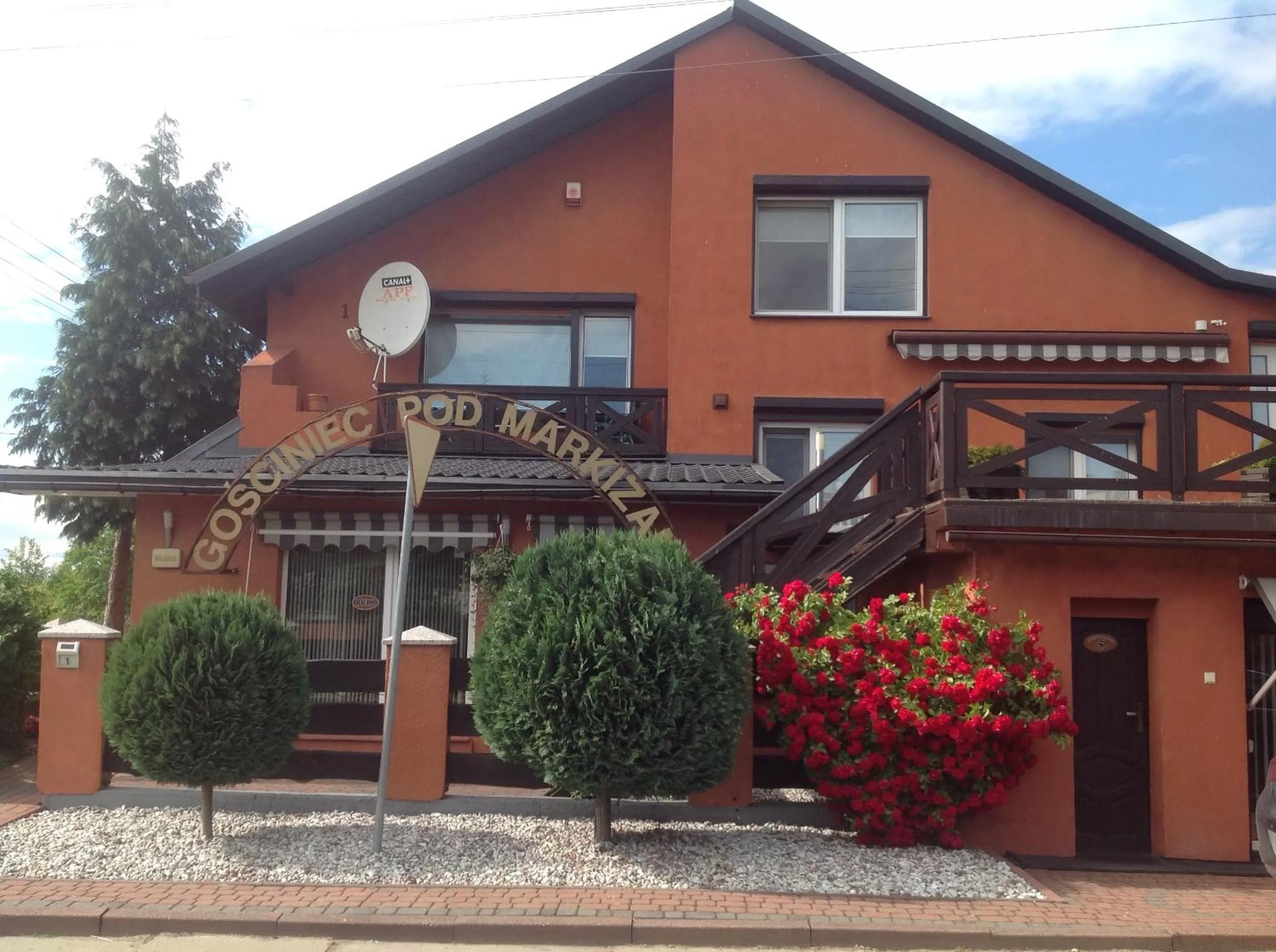 Facade/entrance, Property Building in Gościniec Pod Markizami