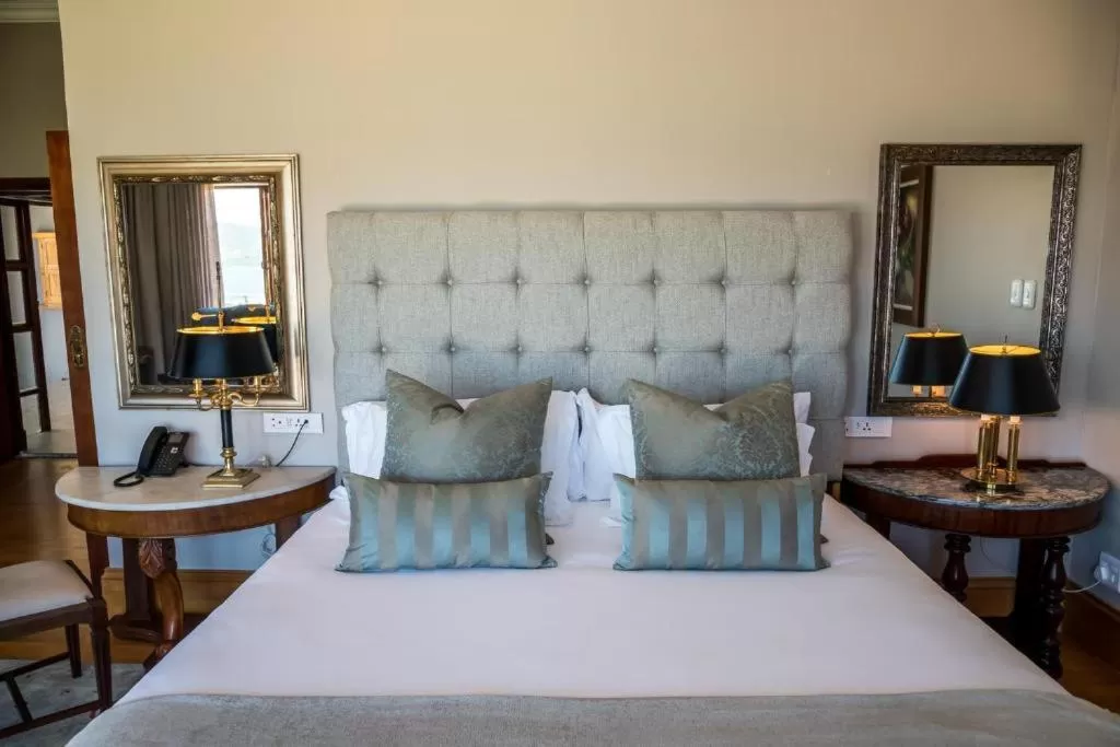 Bedroom, Bed in Issaquena Heights Boutique Hotel