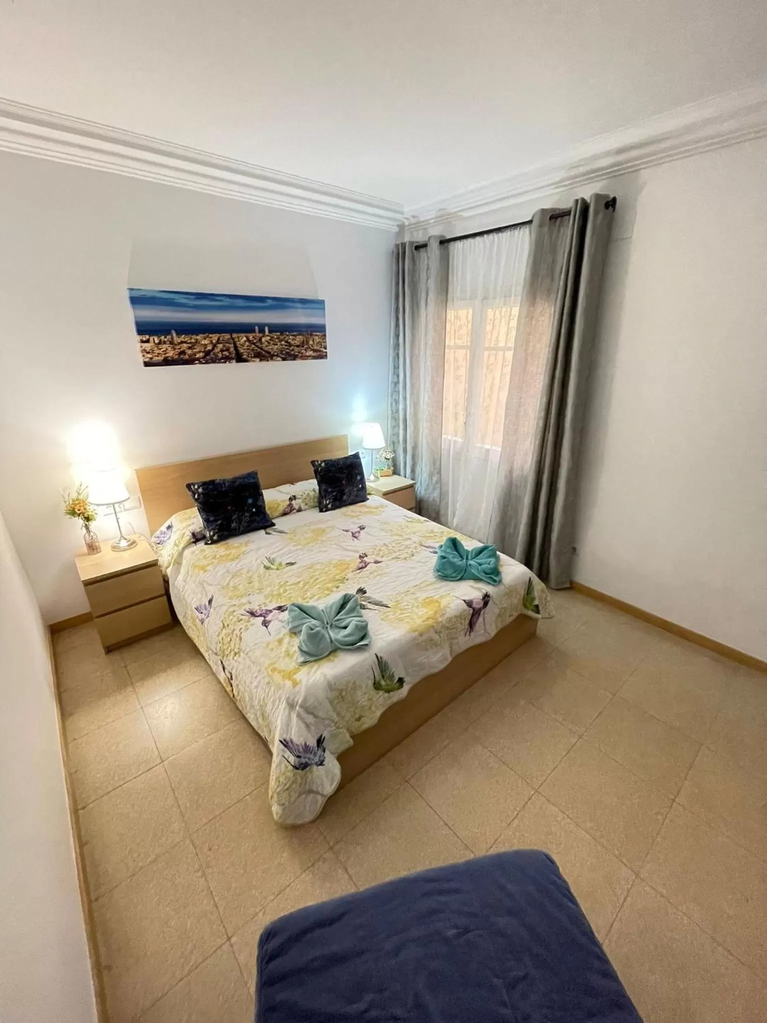 Bed in Nuevo Balmes Habitaciones
