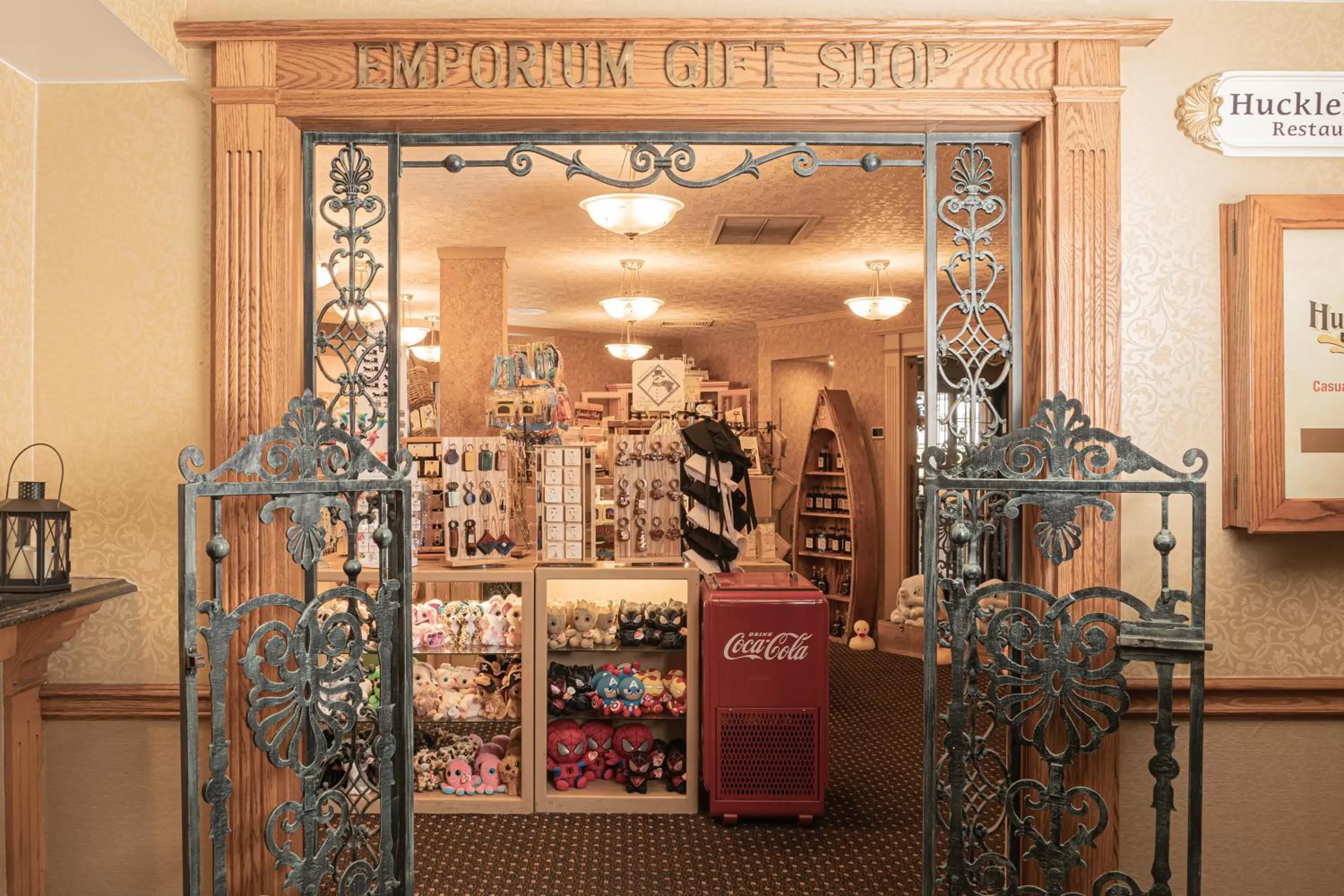 On-site shops in Fulton Steamboat Inn