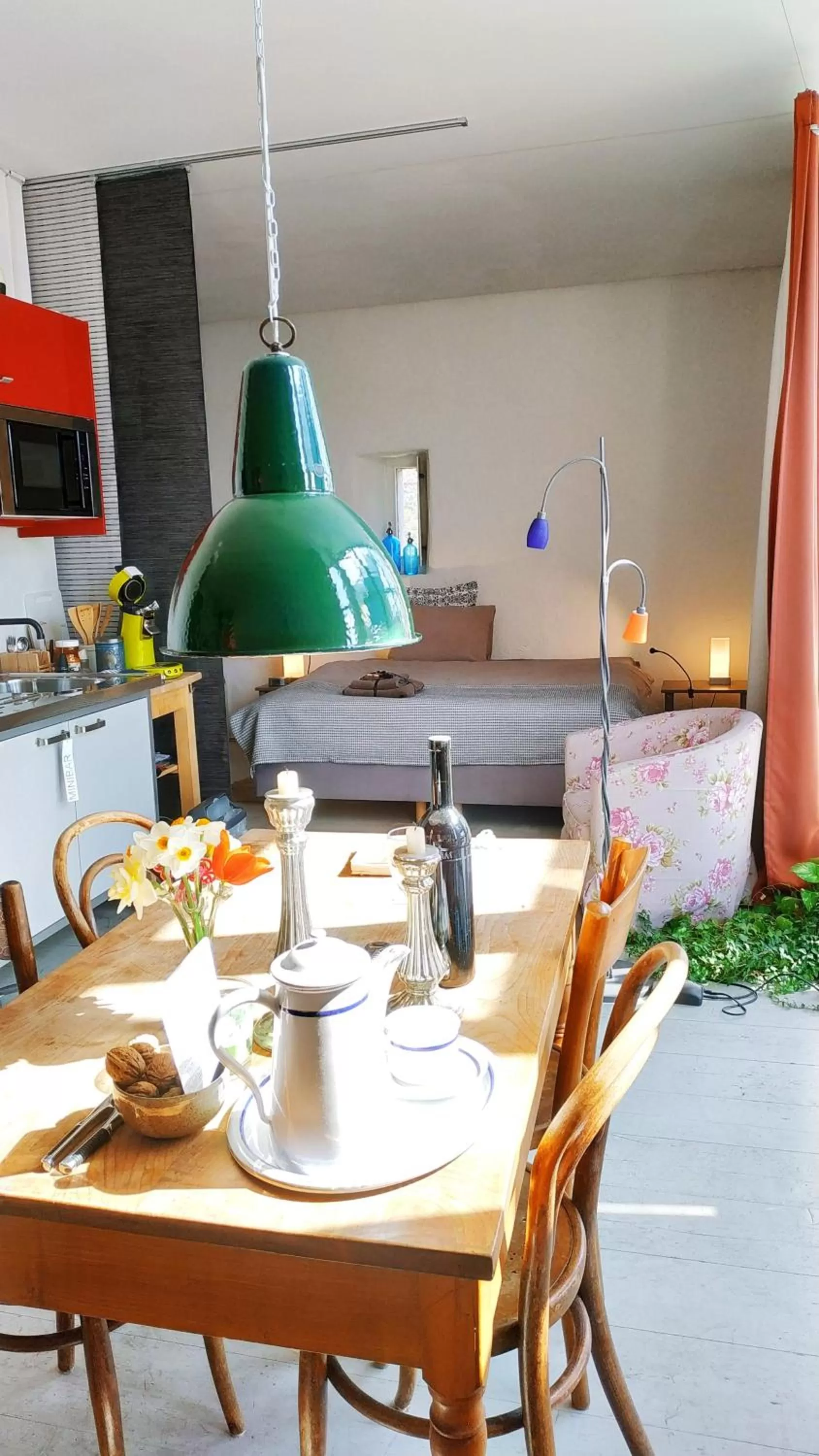 Restaurant/Places to Eat in Blue Wall BnB