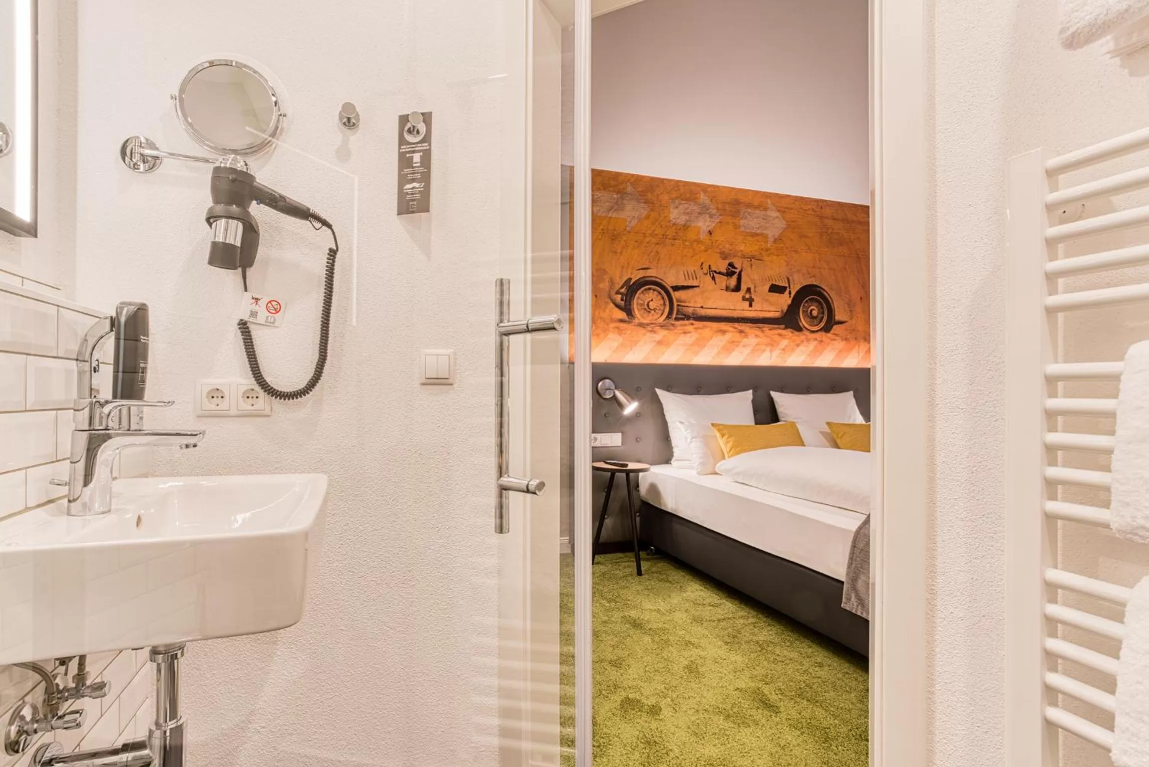 Photo of the whole room, Bed in Vienna House Easy by Wyndham Ingolstadt