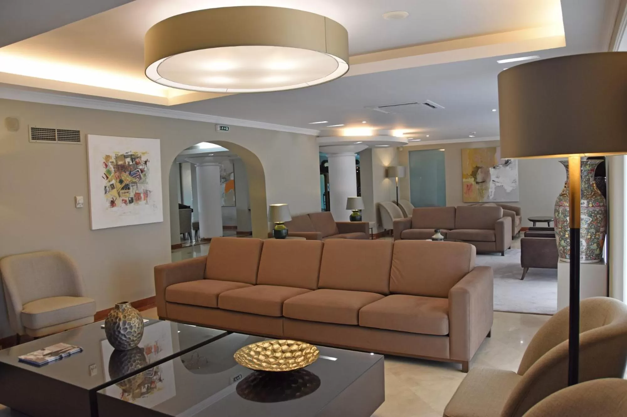 Communal lounge/ TV room in Hotel Suave Mar