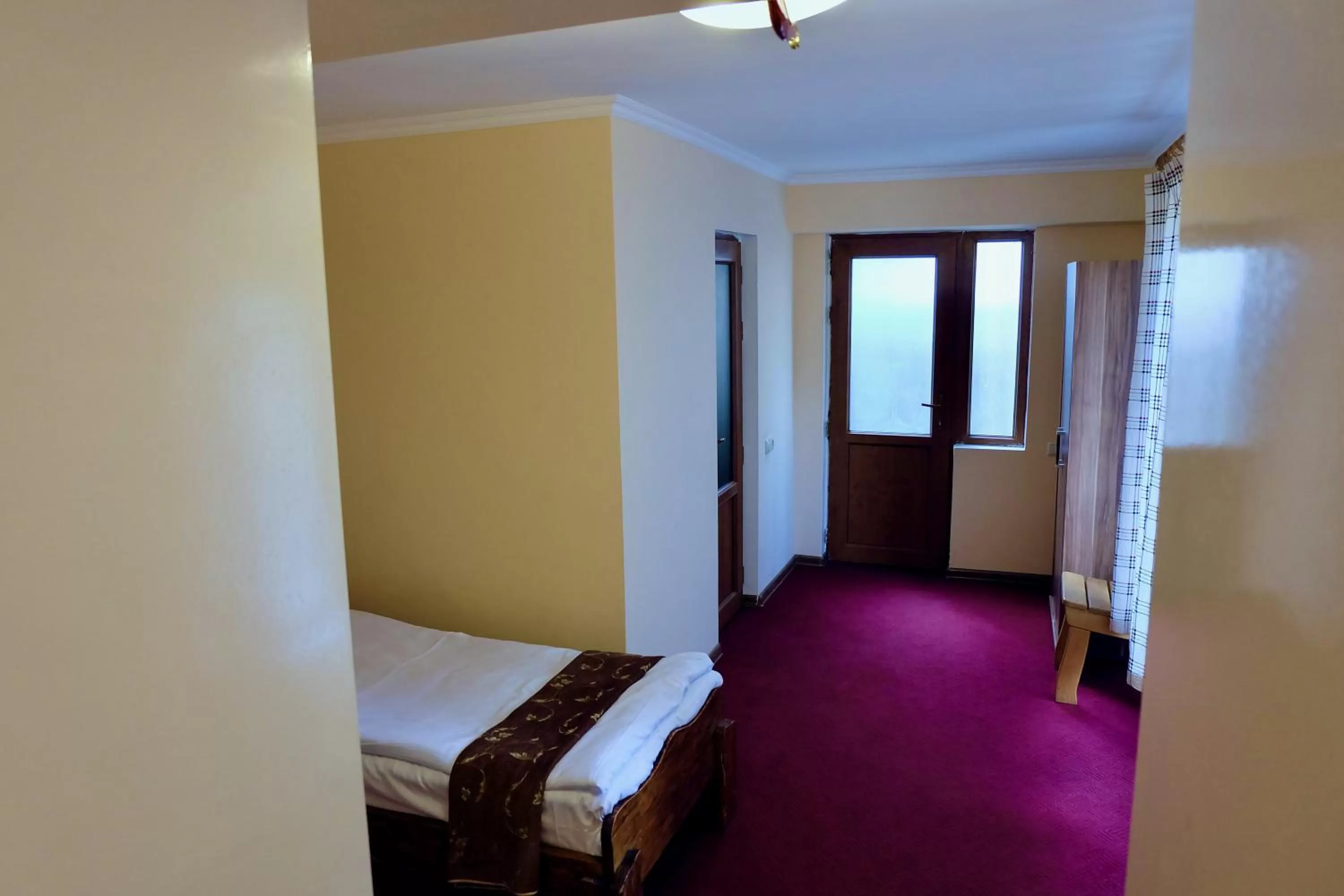 Photo of the whole room, Seating Area in Dil Hill by Sam