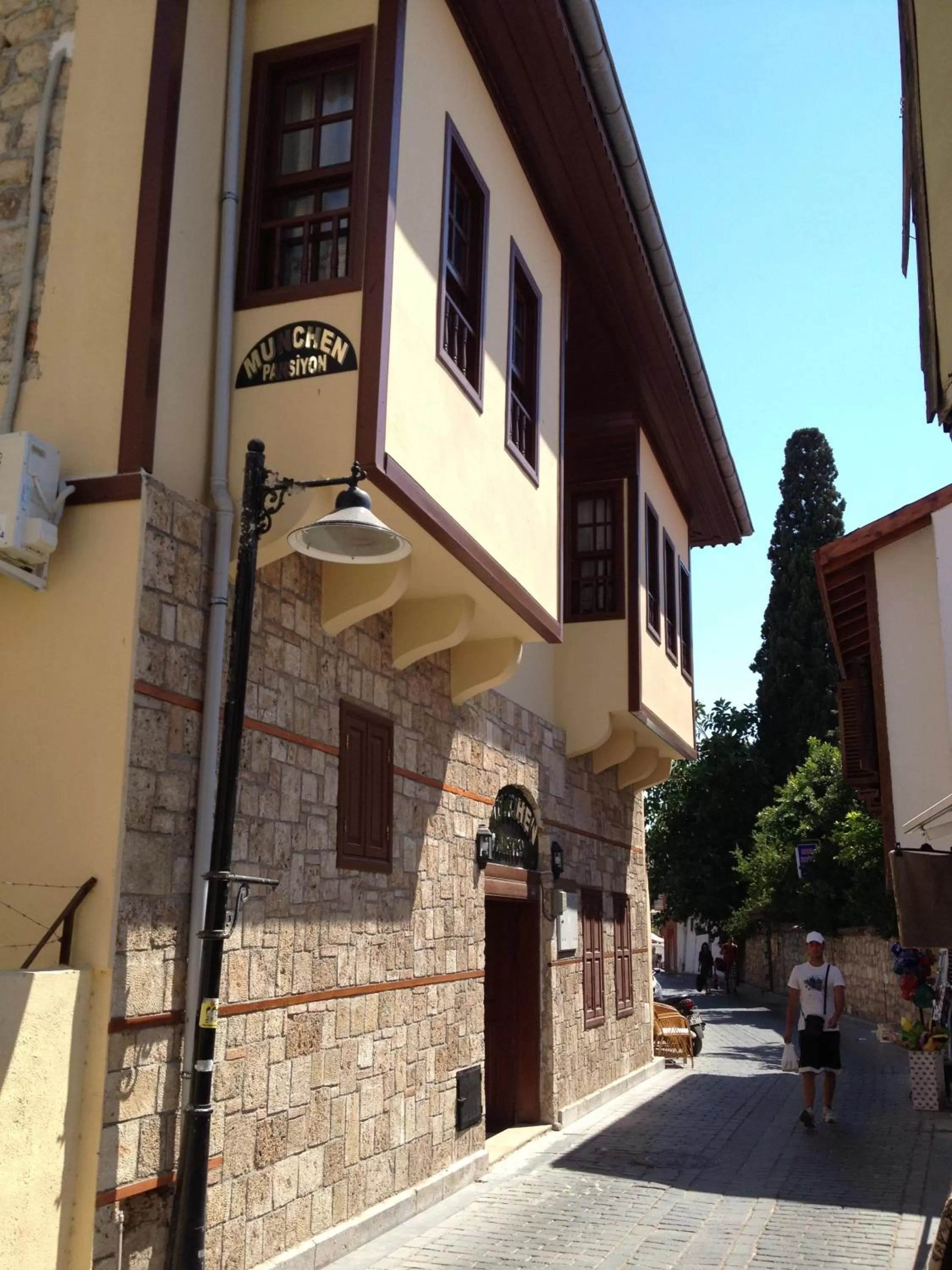 Property Building in Munchen Pension