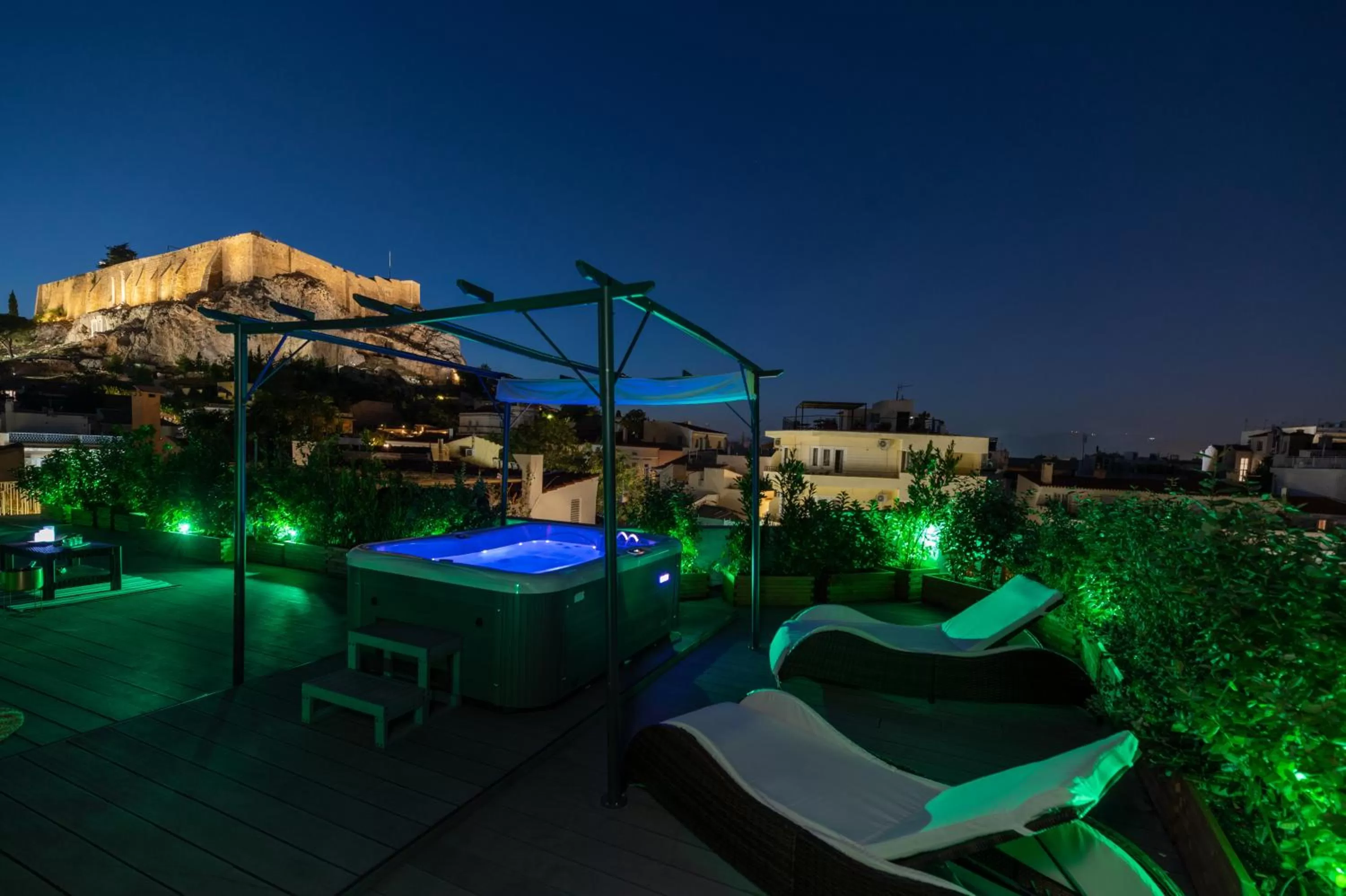 Bath in Plaka Arch Suites