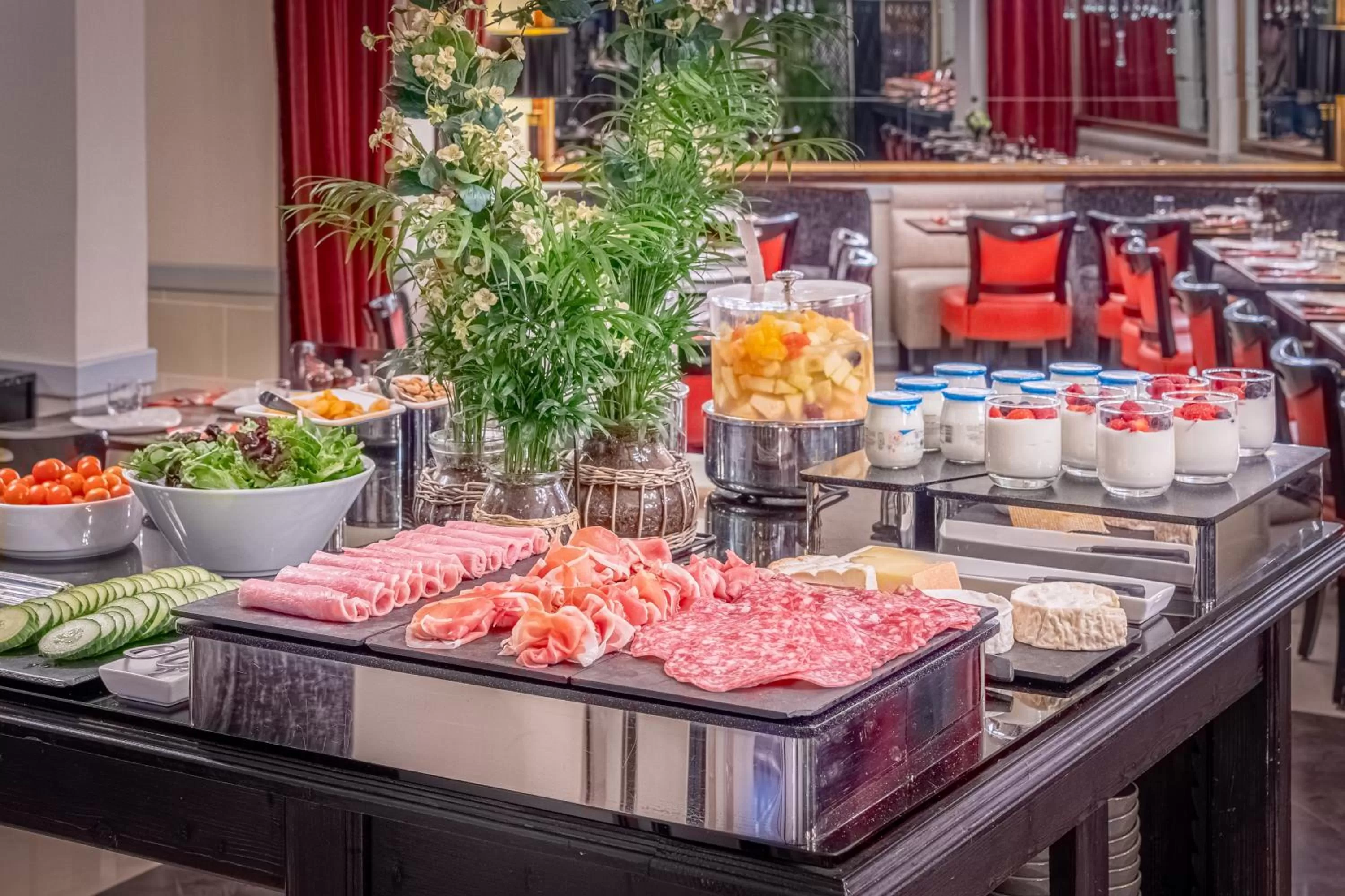 Breakfast in Hotel Trianon Rive Gauche