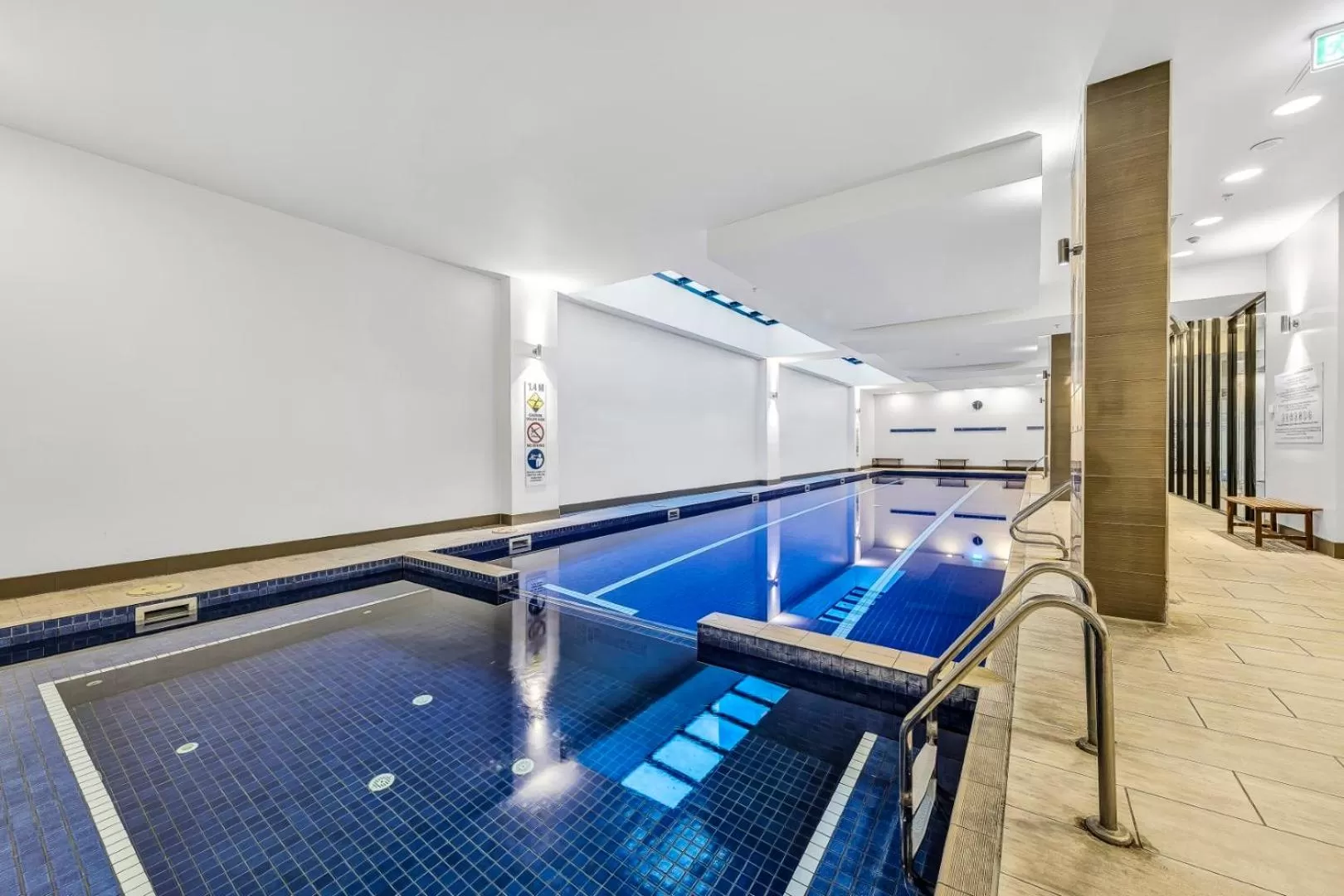 Swimming pool in Pegasus Apart-Hotel