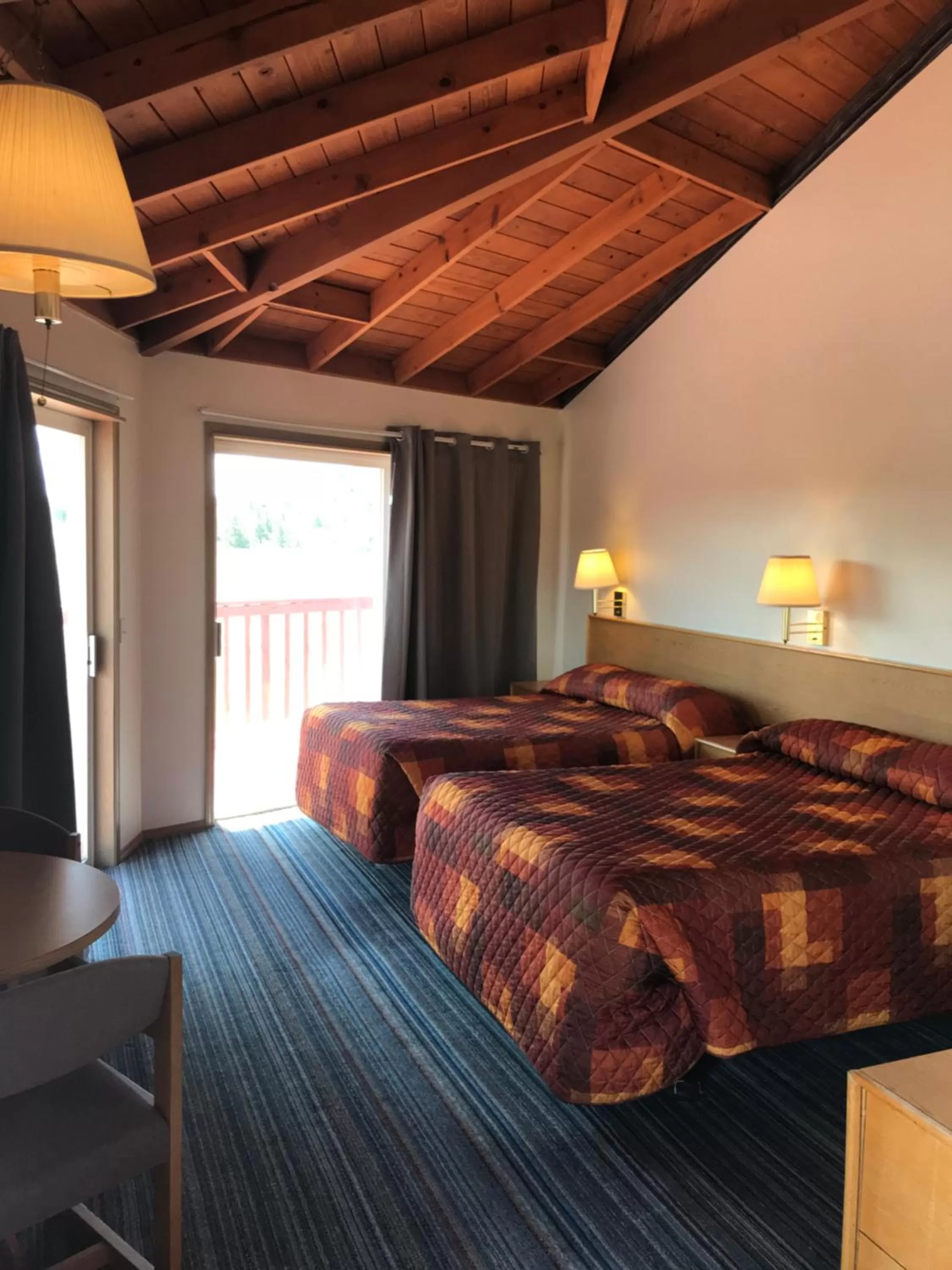 Bedroom, Bed in Smith Rock Resort