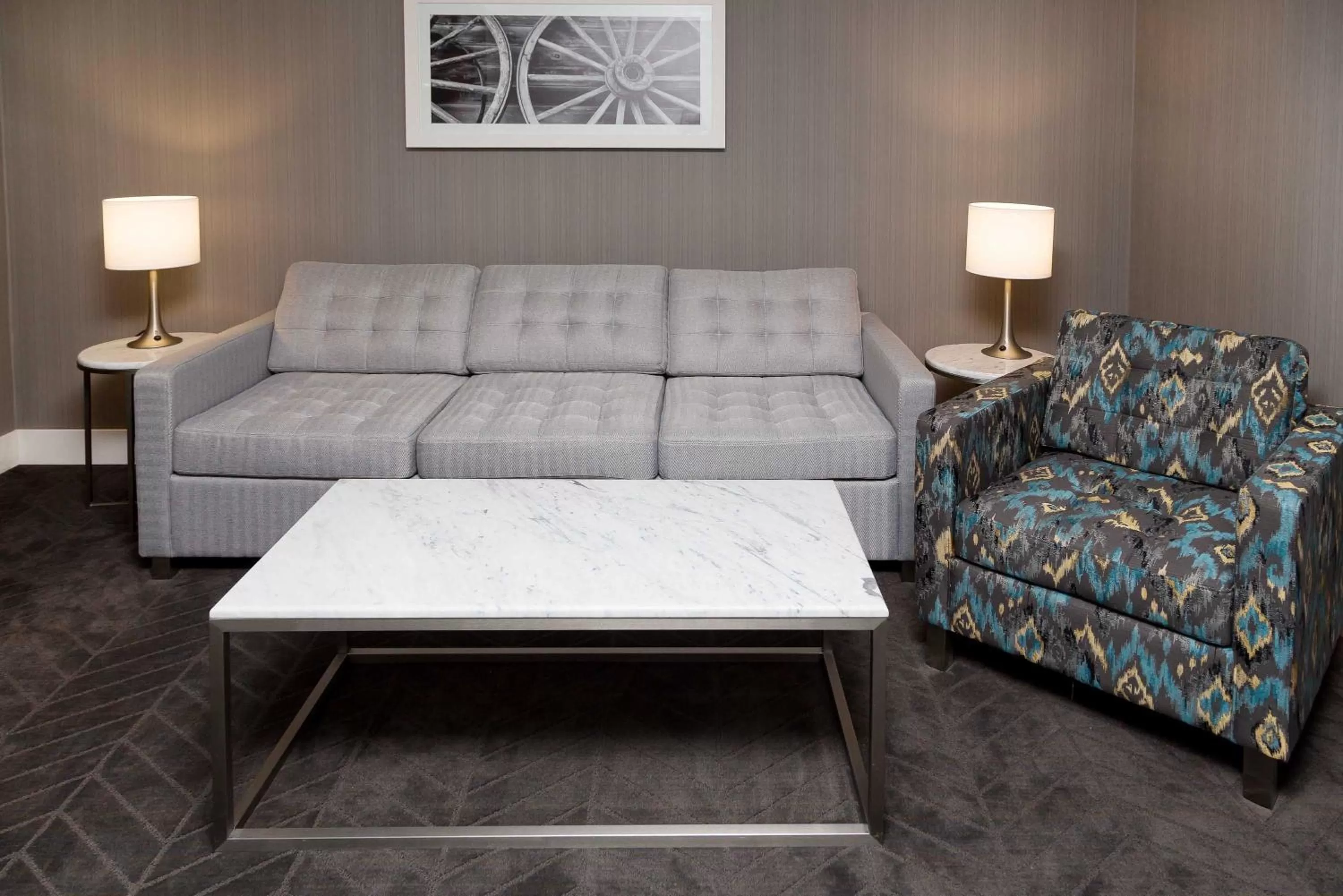 Photo of the whole room in Sandman Signature Lethbridge Lodge