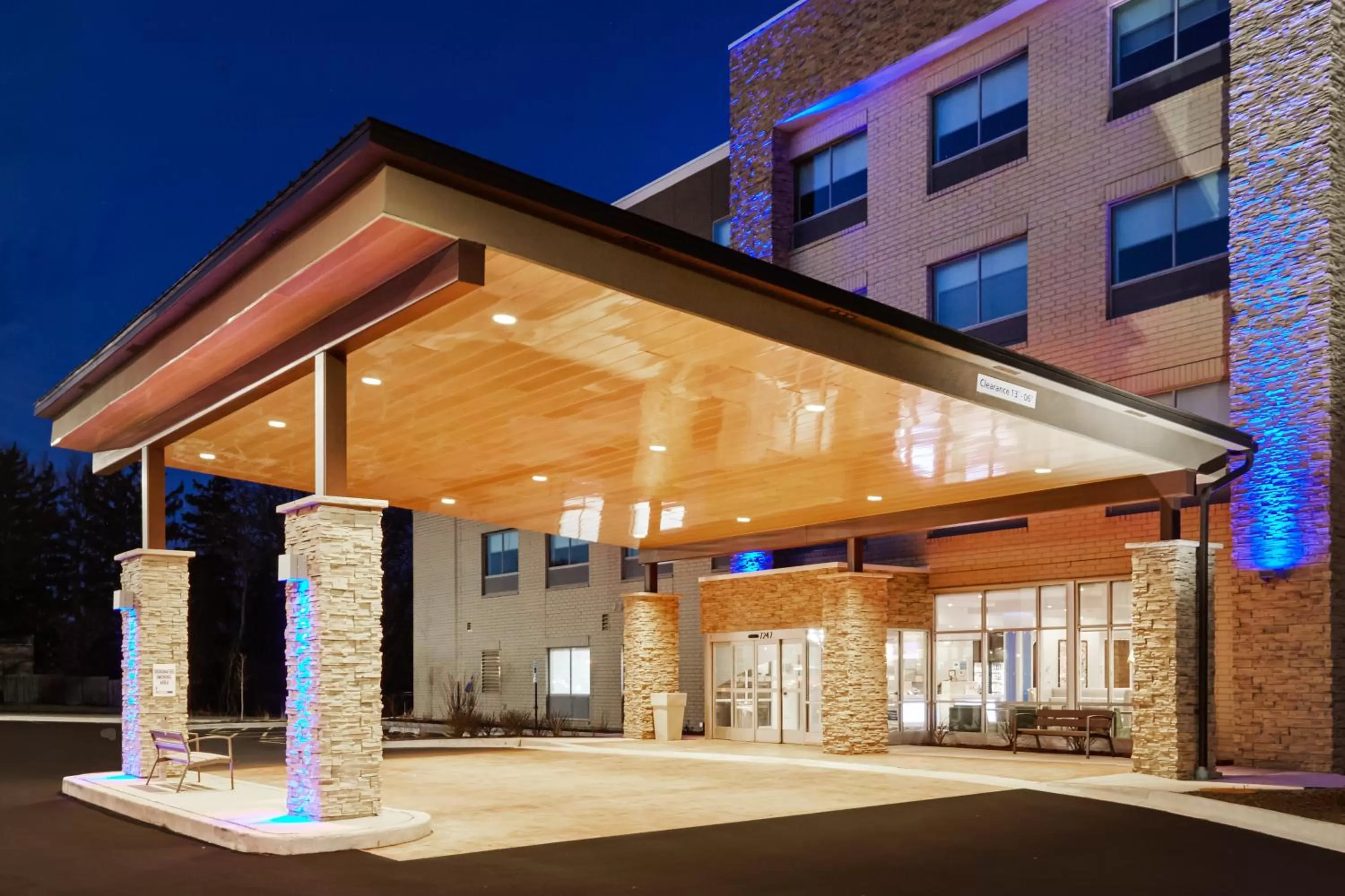 Property building in Holiday Inn Express & Suites Chicago North Shore - Niles by IHG