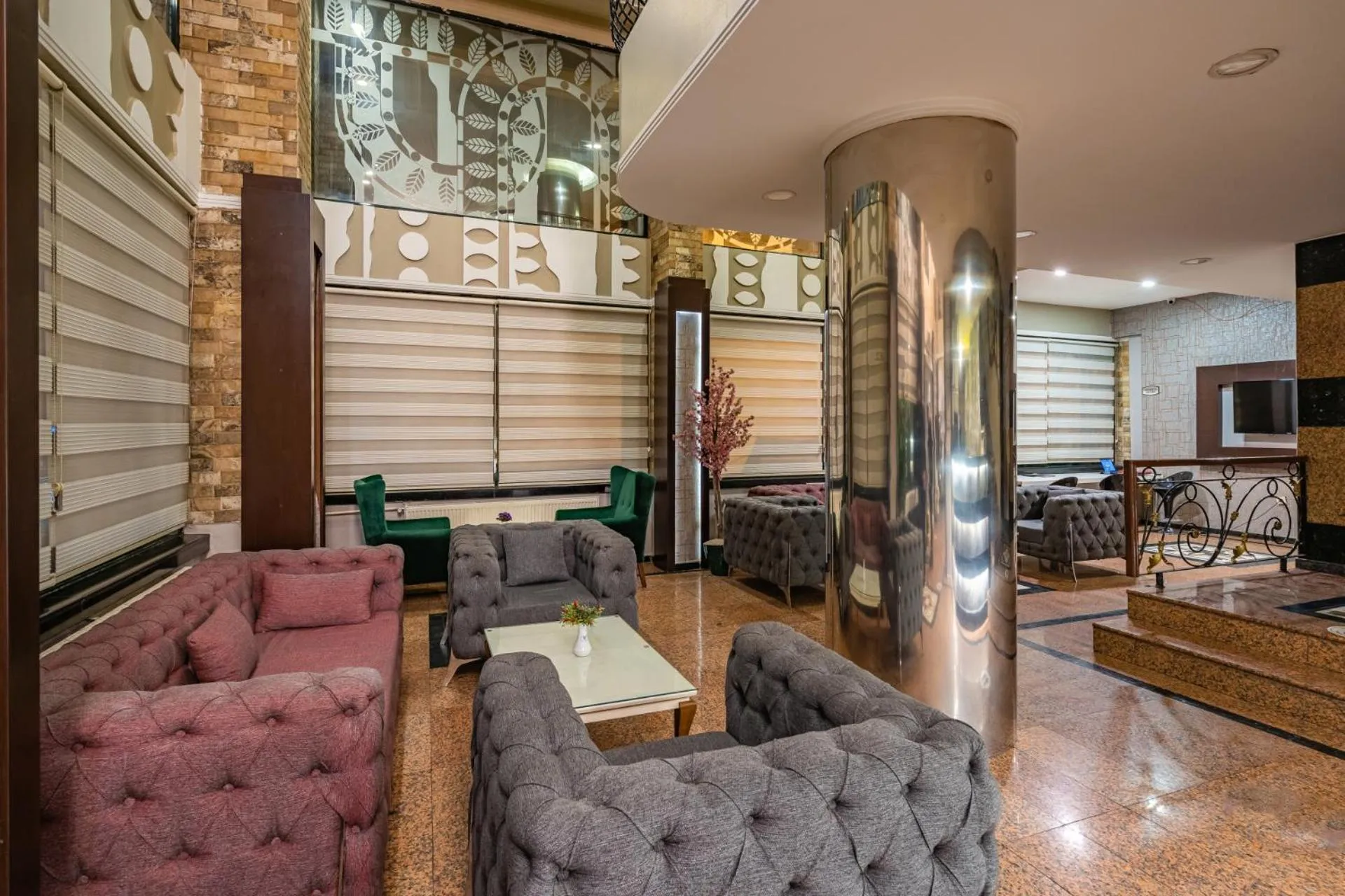Lobby or reception in Buyuk Velic Hotel